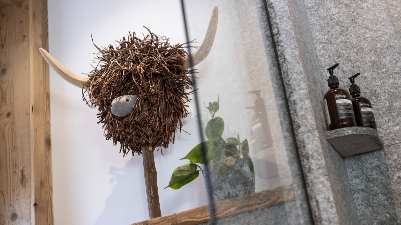 Luxury-ski-chalet- Cala Stonepine-name-oxford-sk Bathroom.jpg