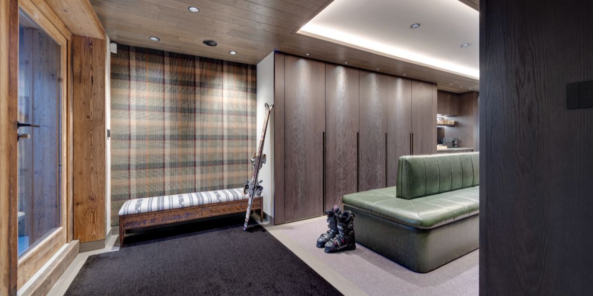 Luxury-Ski-Chalet-Val-d-Isere-La-Tene-Oxford-Ski-Ski-Room.jpg
