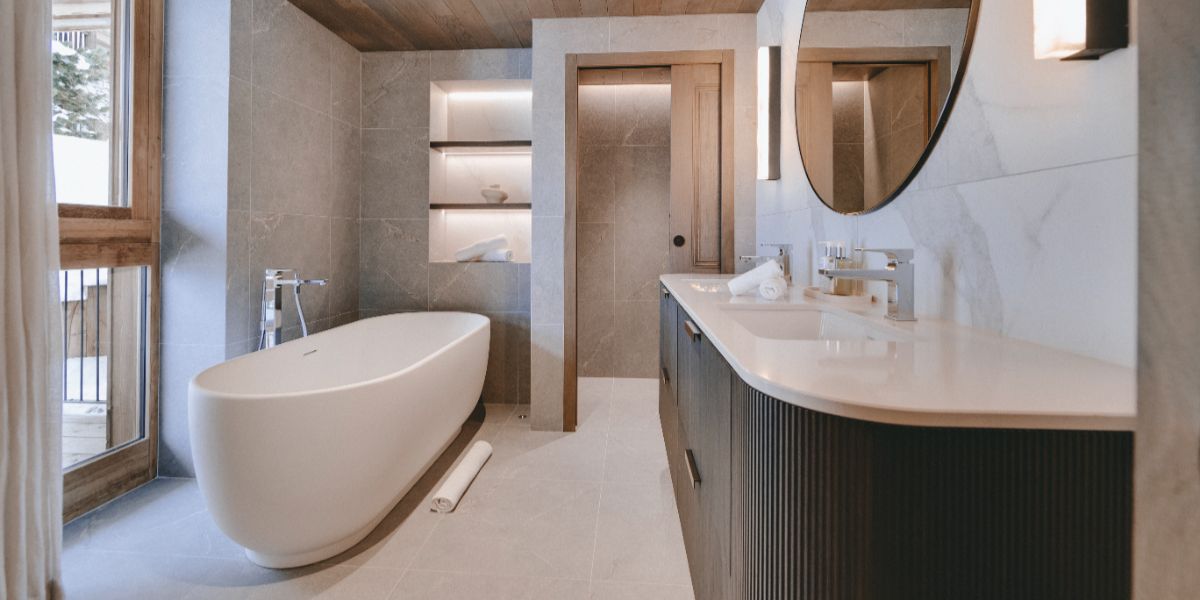 Luxury-Ski-Chalet-Val-D-Isere-Chalet-La-Tene-Oxford-Ski-Bathroom3.jpg