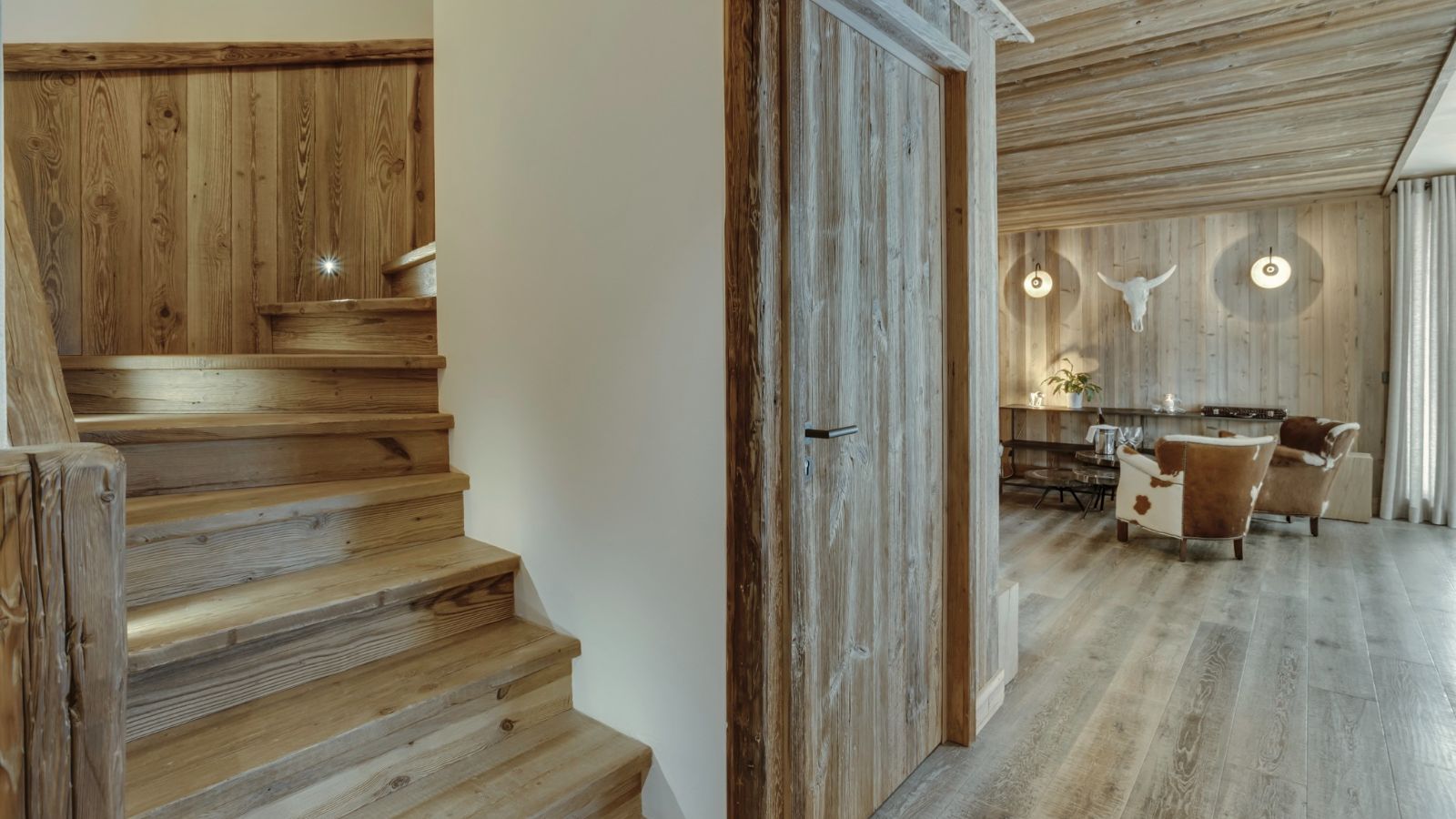 Luxury-ski-chalet-Cala Slopeside -oxford-ski hall.jpg