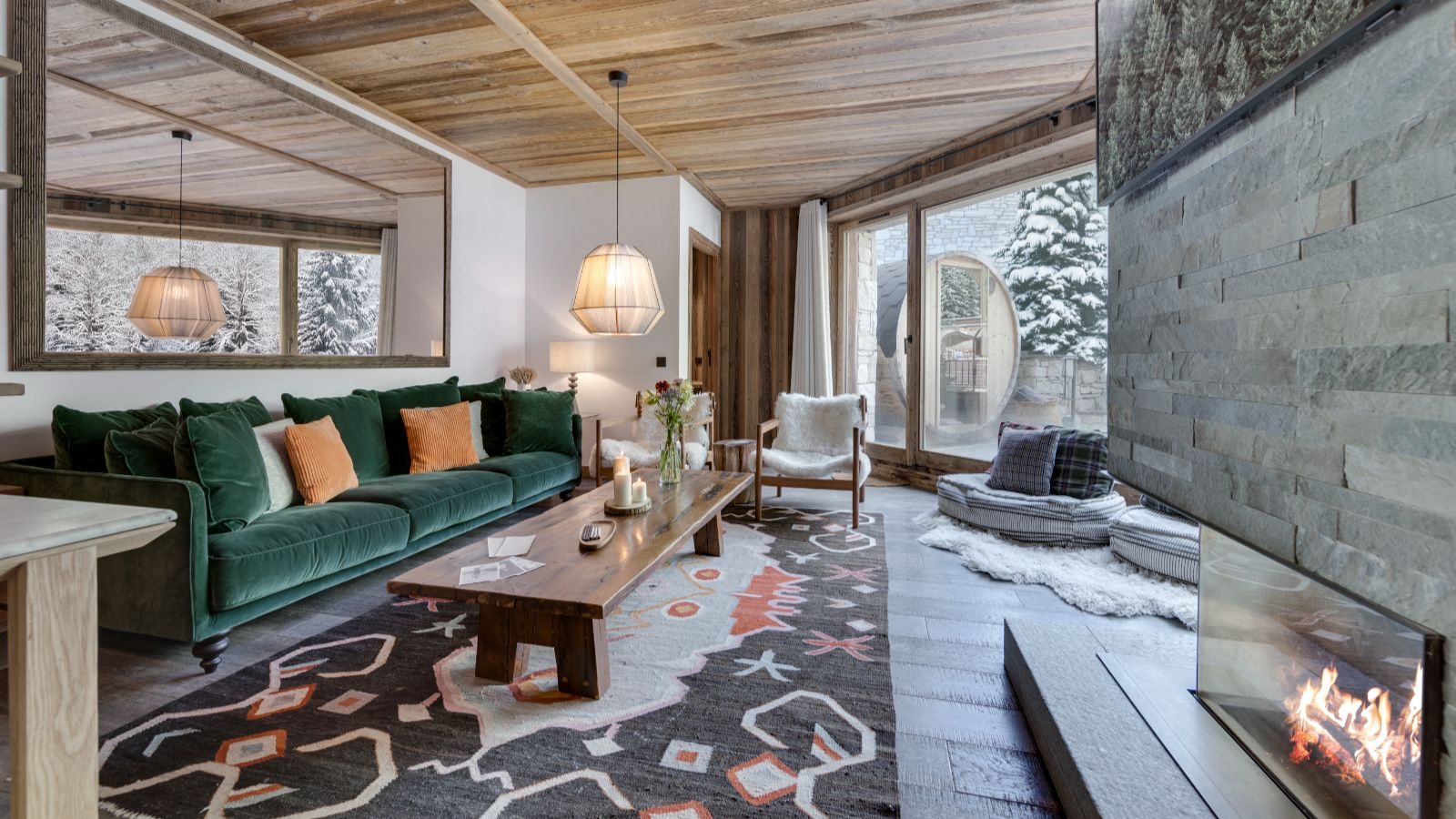 Luxury-ski-chalet- Cala Sagewood -oxford-ski  Lounge.jpg