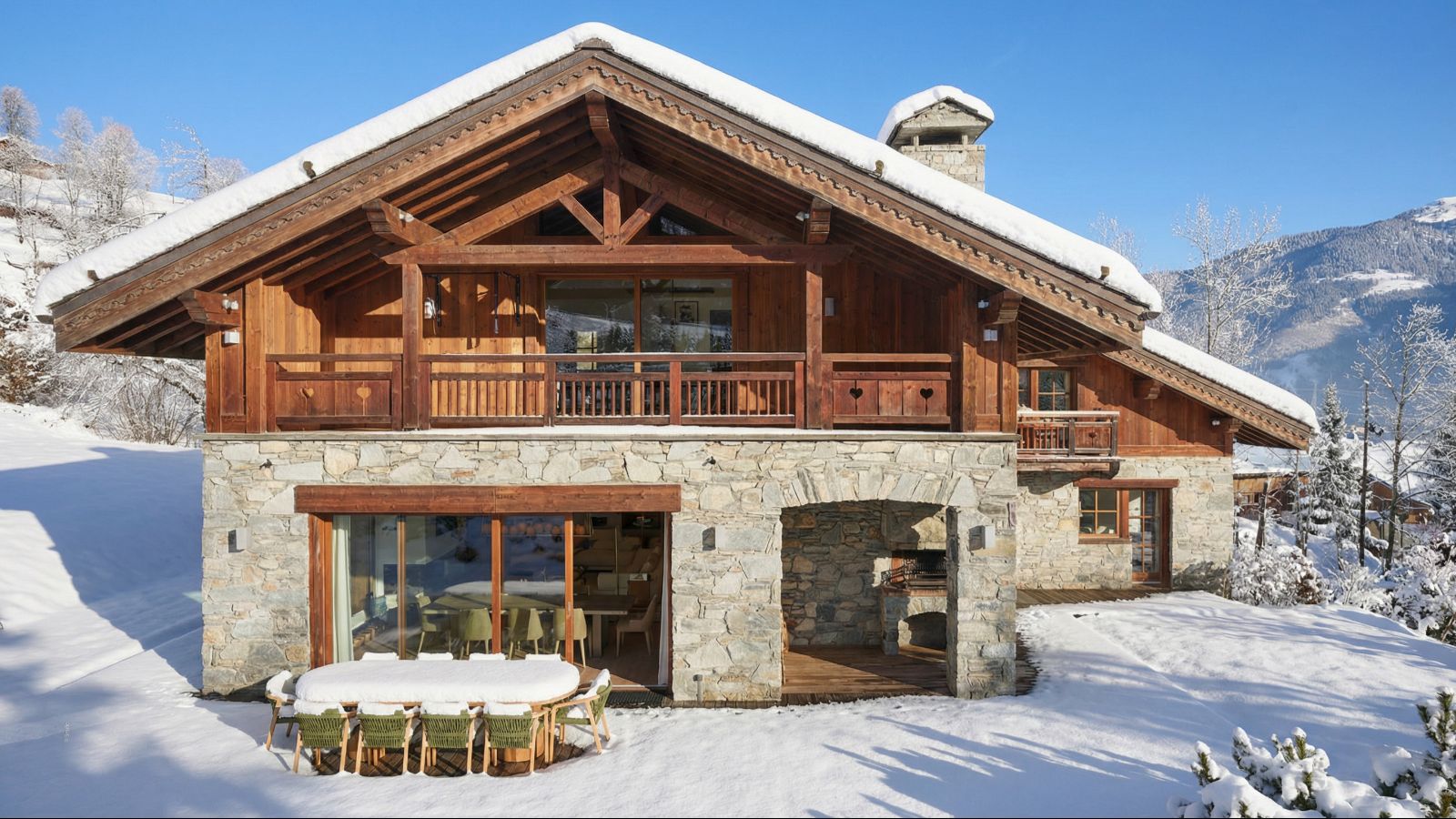 Luxury-ski- Chalet M- oxford-ski  Chalet (2).jpg
