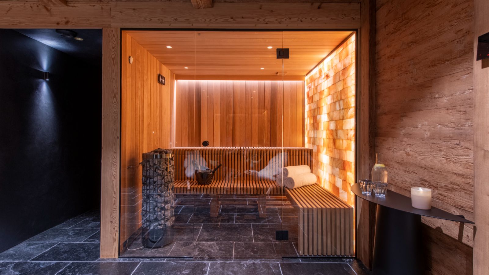 Luxury-ski-chalet-Avalon -name-oxford-ski  Sauna.jpg