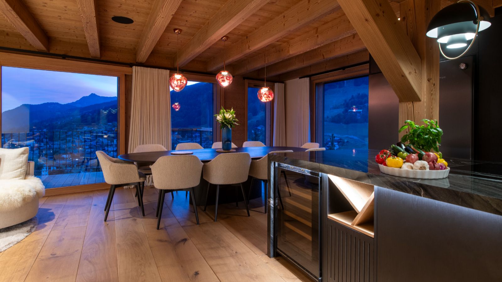 Luxury-ski-chalet-Avalon -name-oxford-ski  Dining.jpg