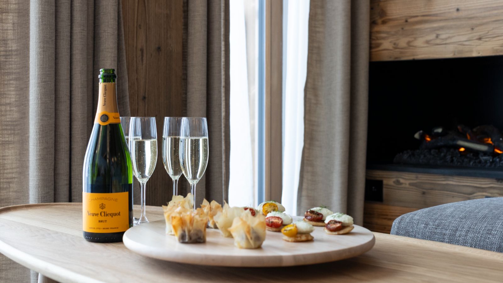 Luxury -ski -Graciosa l-name-oxford-ski Arrival Amenities (2).jpg