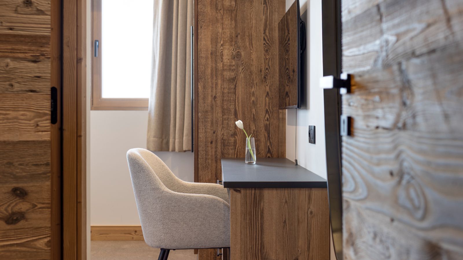 Sagarmatha Room 6 (1).jpg