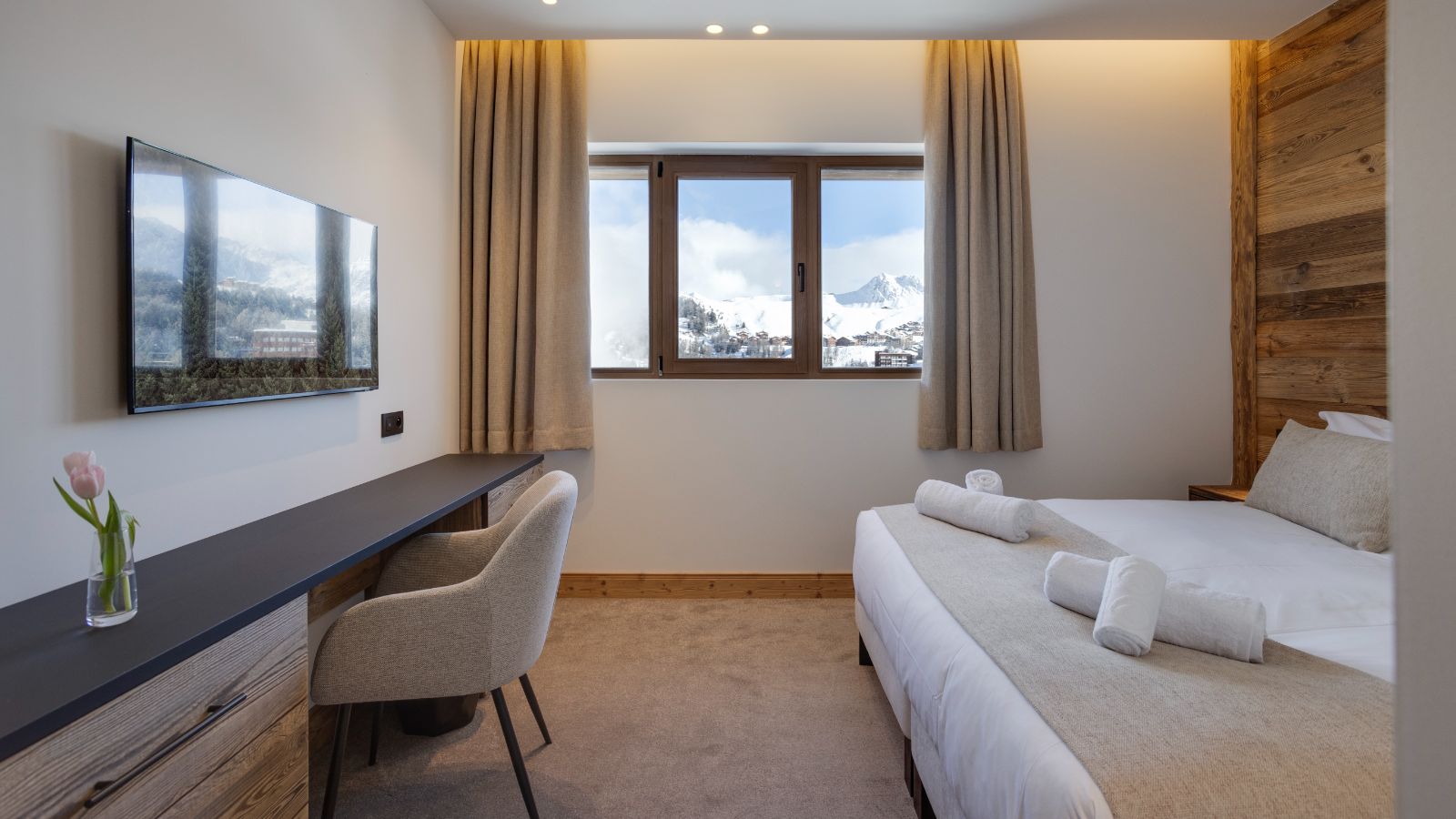 Sagarmatha Room 7 (3).jpg