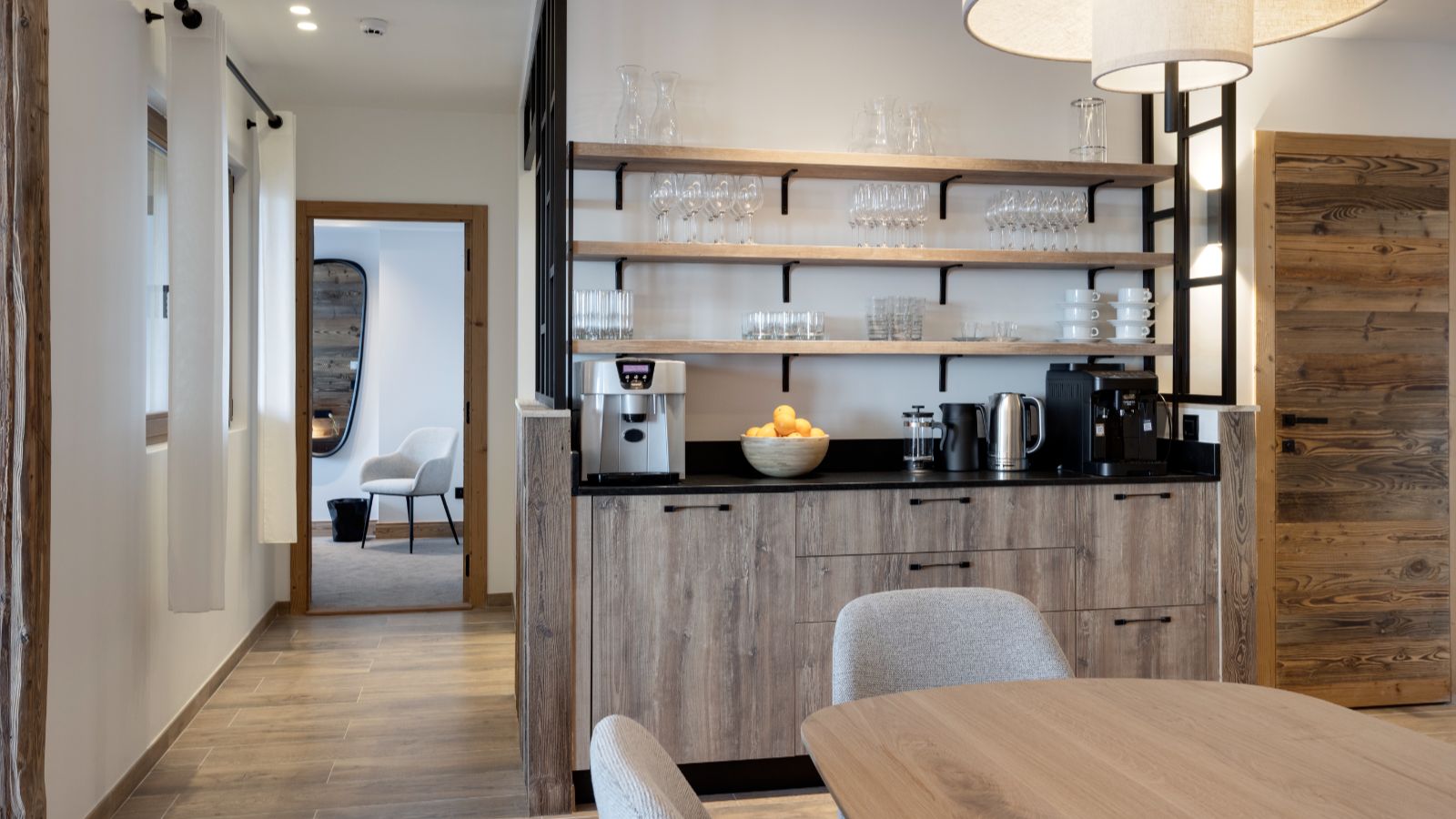 Luxury-ski-Apartments-Mio,Paradiso,Annapurna & Matterhorn Dining (6).jpg