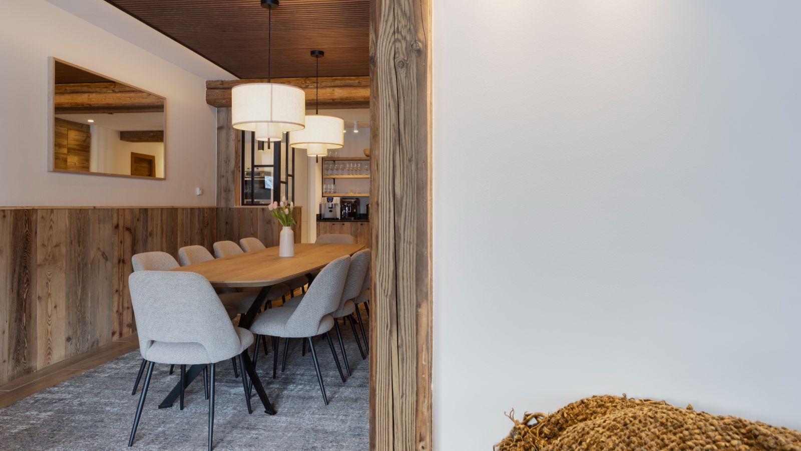 Luxury-ski-chalet-Makalu, Bellecote, Eiger, Monta Rosa -oxford-ski Dining (3).jpg