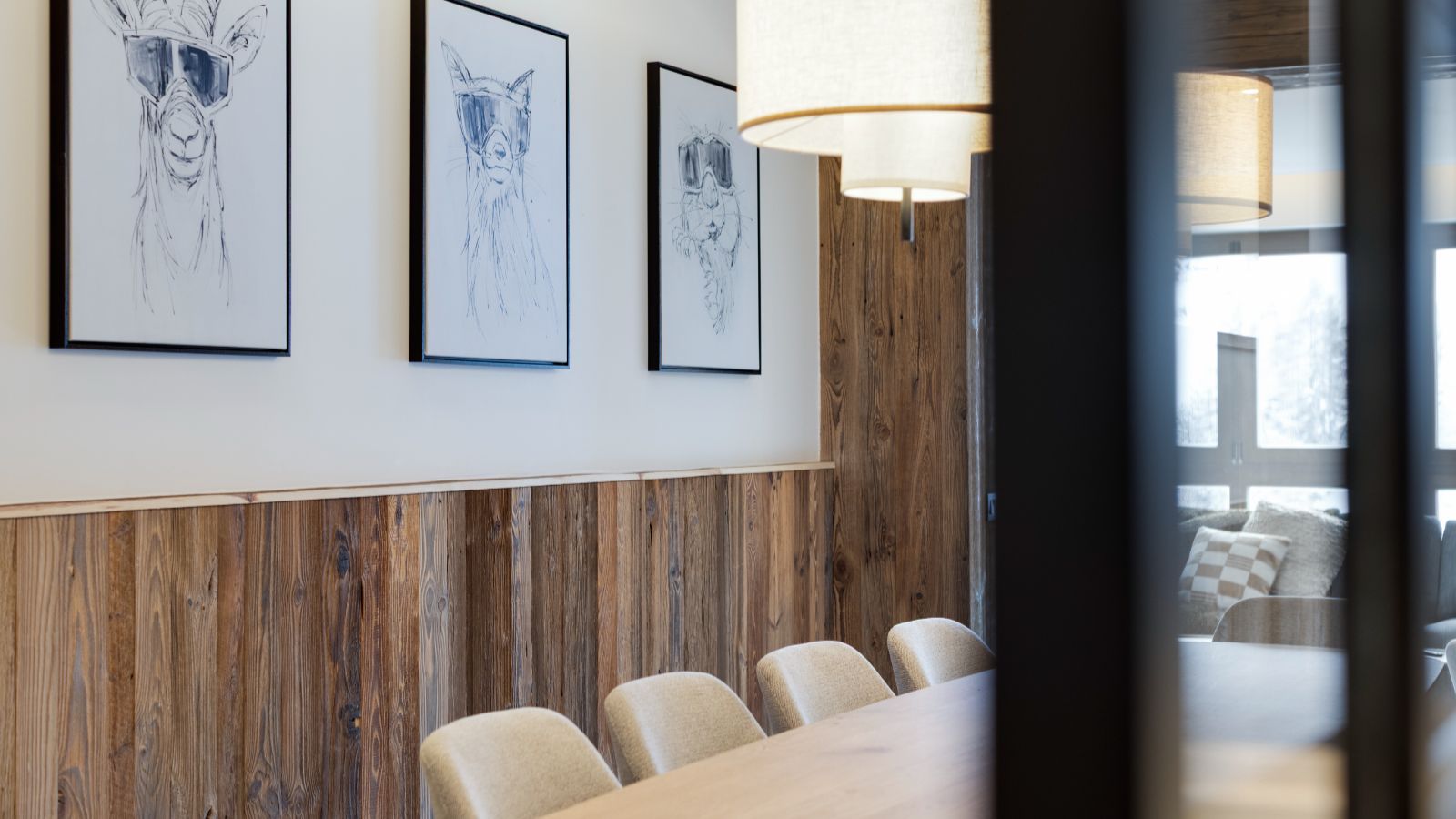 Luxury-ski-chalet-Makalu, Bellecote, Eiger, Monta Rosa -oxford-ski Dining.jpg