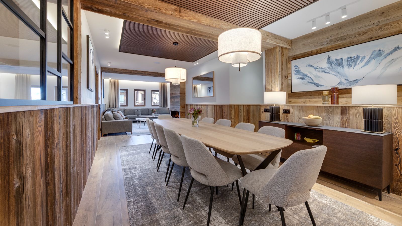 Luxury-ski-Combin & Rochette-oxford-ski Dining (6).jpg