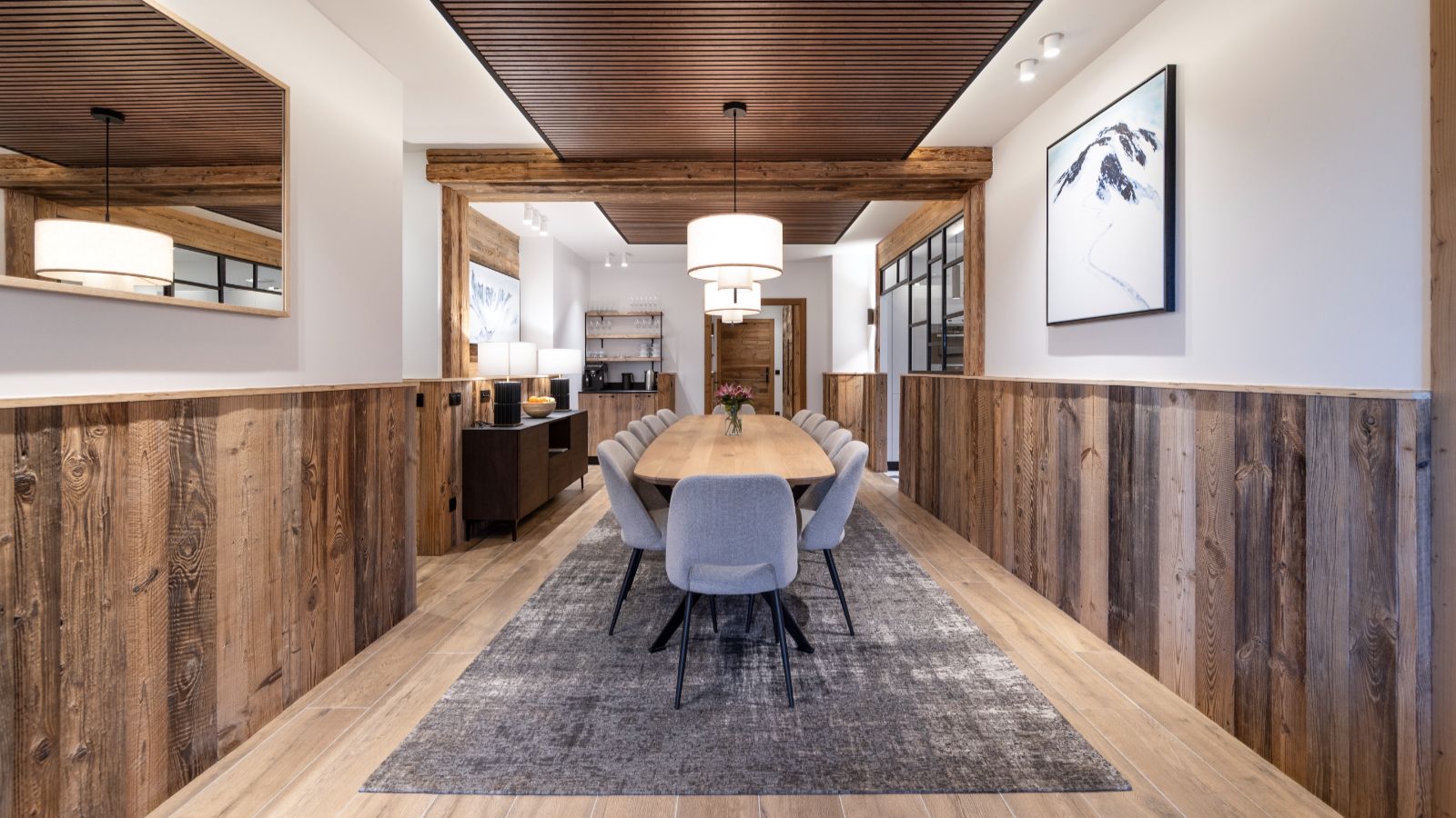 Luxury-ski-Combin & Rochette-oxford-ski Dining (7).jpg