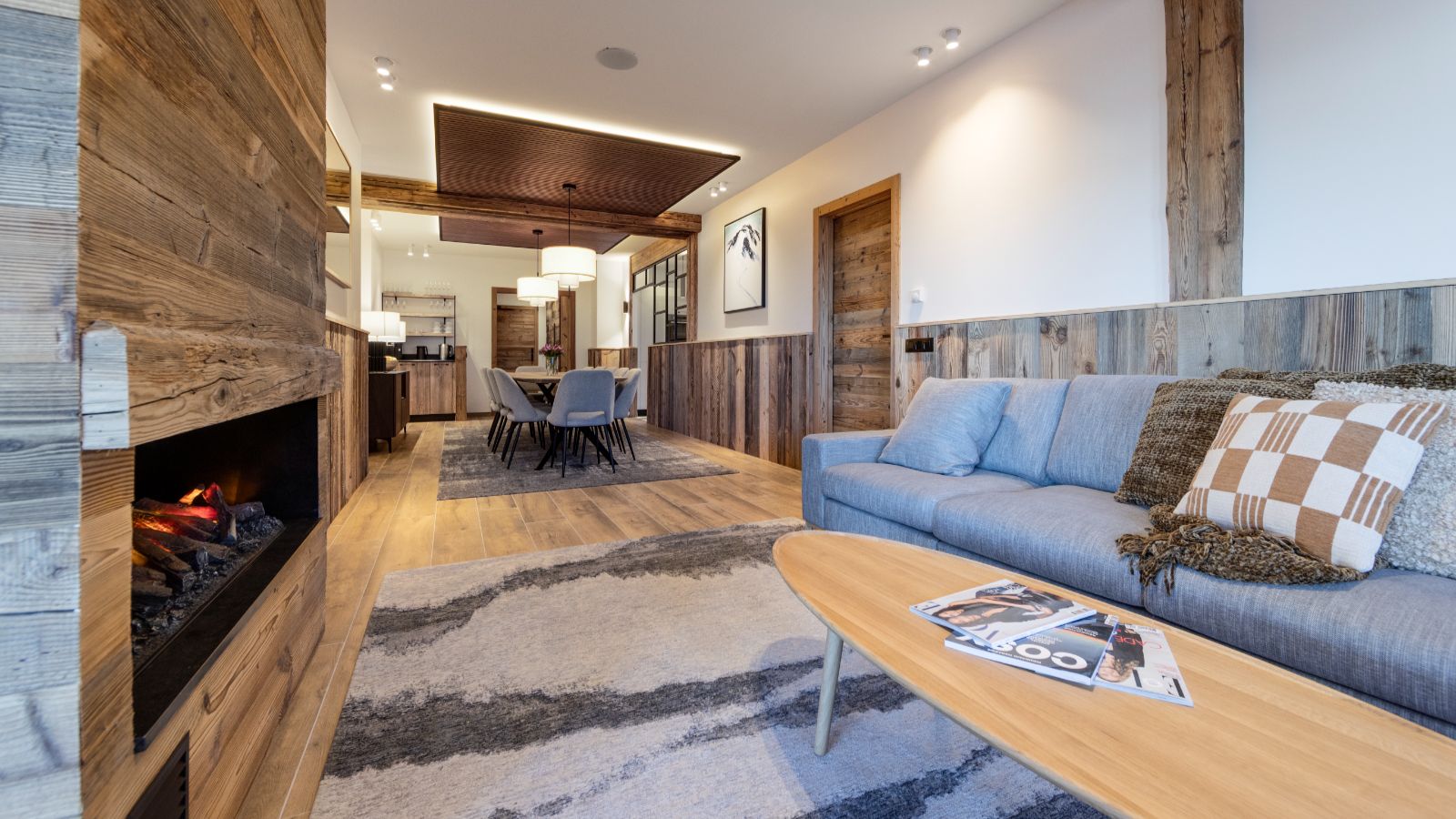 Luxury-ski-Combin & Rochette-oxford-ski Dining (8).jpg