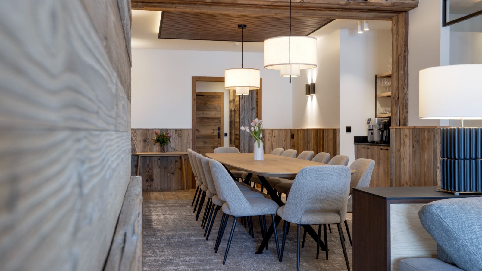 Luxury apartments - Graciosa - Lhotse, Jungfrau, Mont Blanc Oxford Ski  Dining (6).jpg