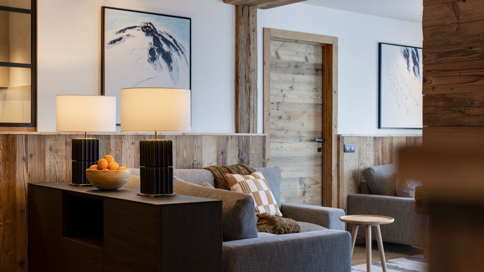 Luxury apartments - Graciosa - Lhotse, Jungfrau, Mont Blanc Oxford Ski  Lounge (2).jpg