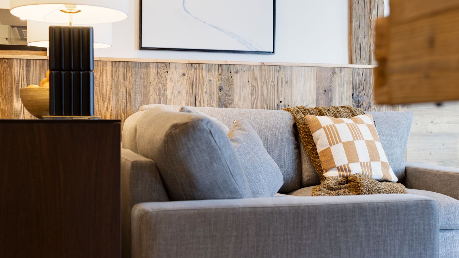 Luxury apartments - Graciosa - Lhotse, Jungfrau, Mont Blanc Oxford Ski Lounge (4).jpg