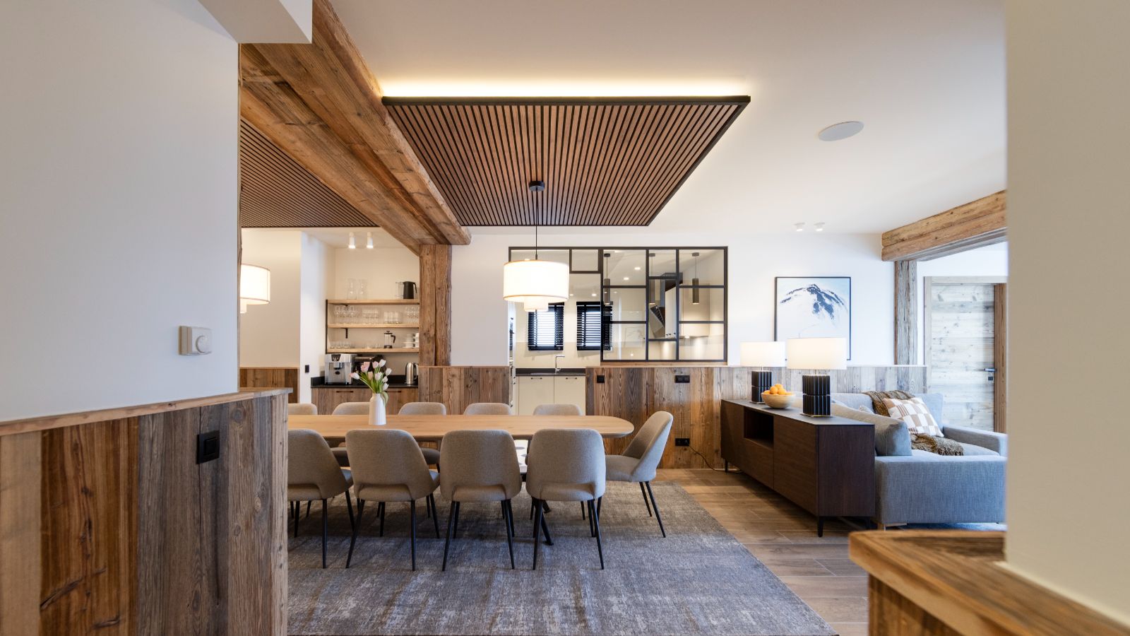 Luxury apartments - Graciosa - Lhotse, Jungfrau, Mont Blanc Oxford Ski  Dining (2).jpg