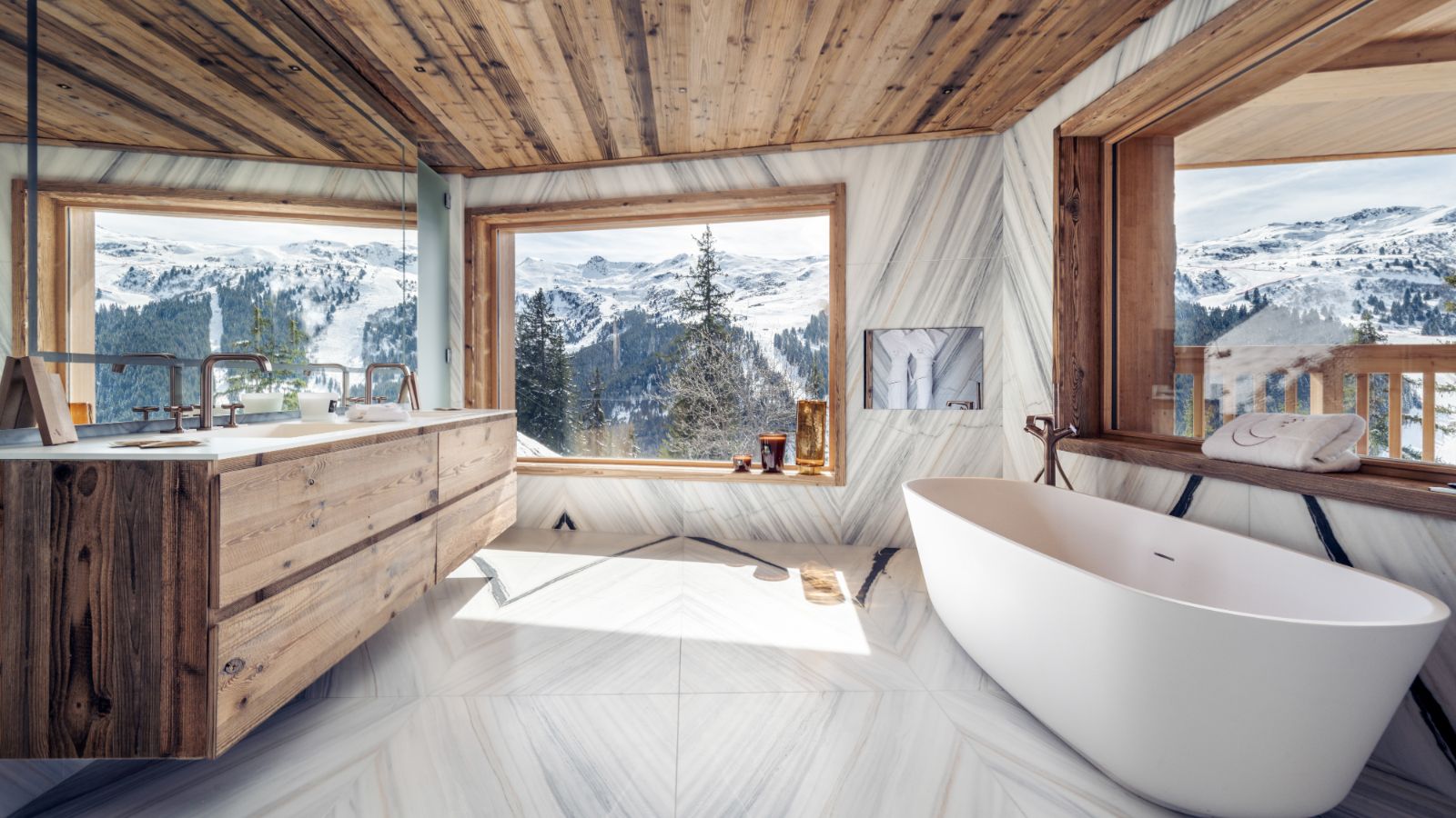 Luxury-Ski-Chalet-Meribel-Chalet-Luna-Oxford-Ski-suite.jpg
