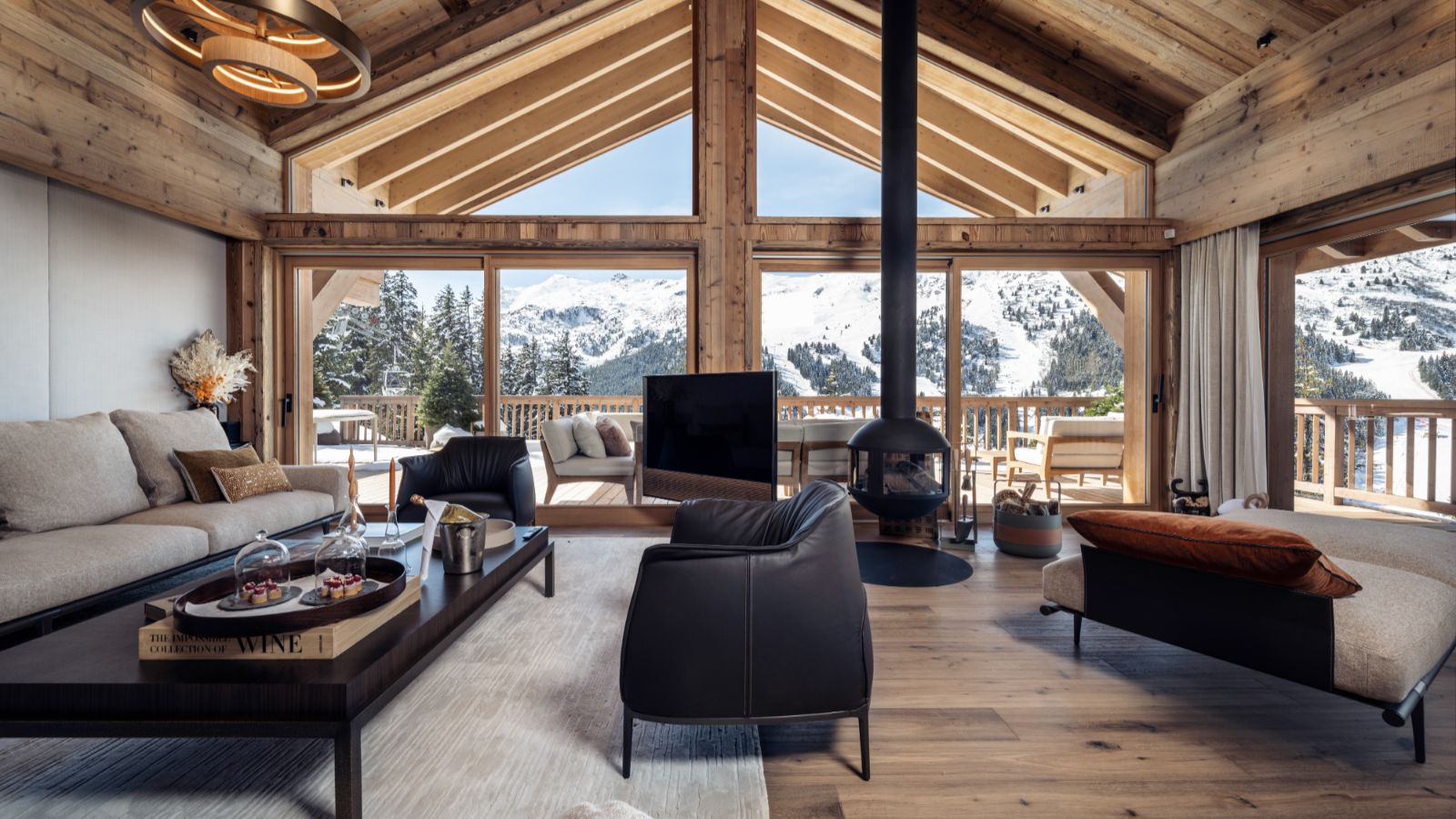 Luxury-Ski-Chalet-Meribel-Chalet-Luna-Oxford-Ski-Lounge4.jpg