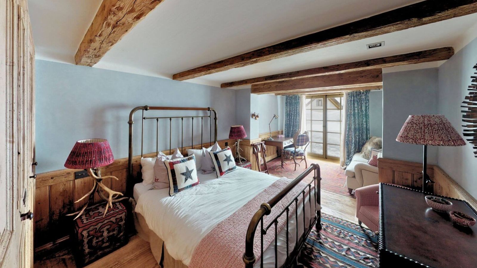 Luxury-Ski-Chalet-St-Moritz-Chesa-Goodmountain-Oxford-Ski-Bedroom (1).jpg