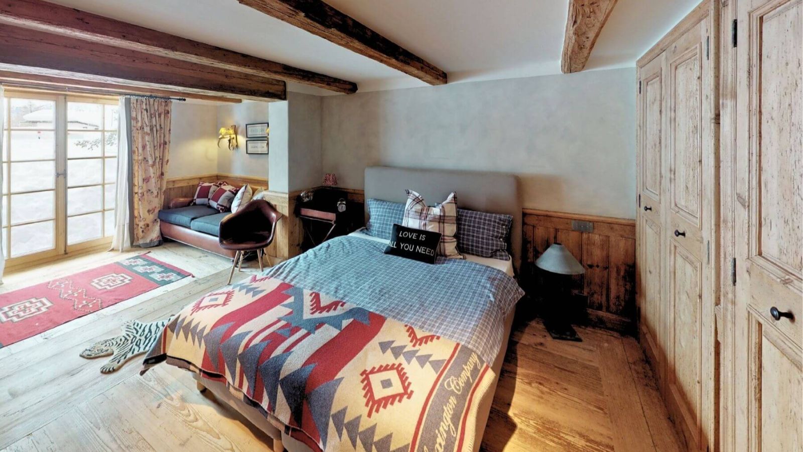 Luxury-Ski-Chalet-St-Moritz-Chesa-Goodmountain-Oxford-Ski-Bedroom (2).jpg