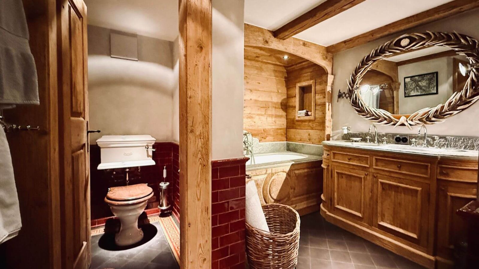 Luxury-Ski-Chalet-St-Moritz-Chesa-Goodmountain-Oxford-Ski-Bathroom2.jpg