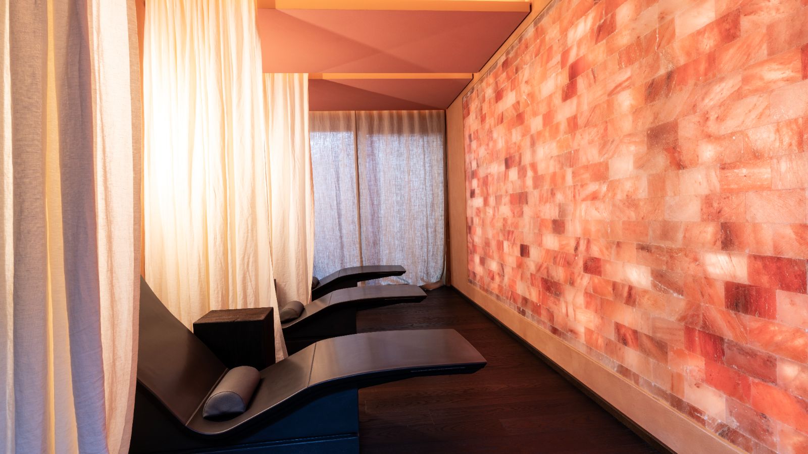 Luxury-ski- Arula Chalet-oxford-ski (17).jpg