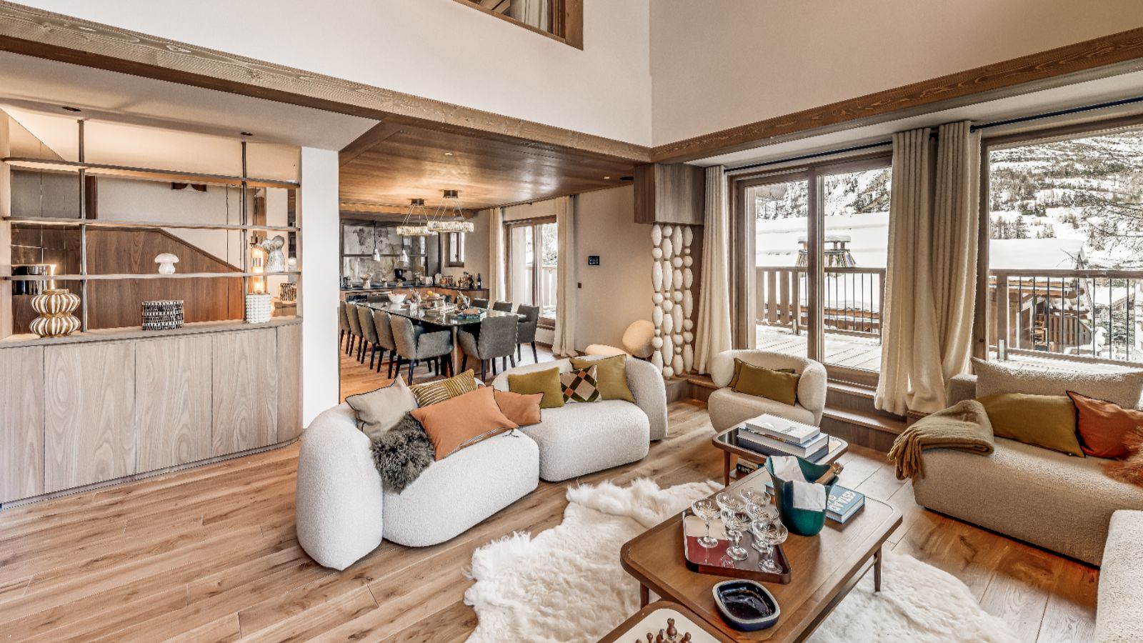 Luxury-ski-chalet Legendes-oxford-ski Lounge (4).jpg