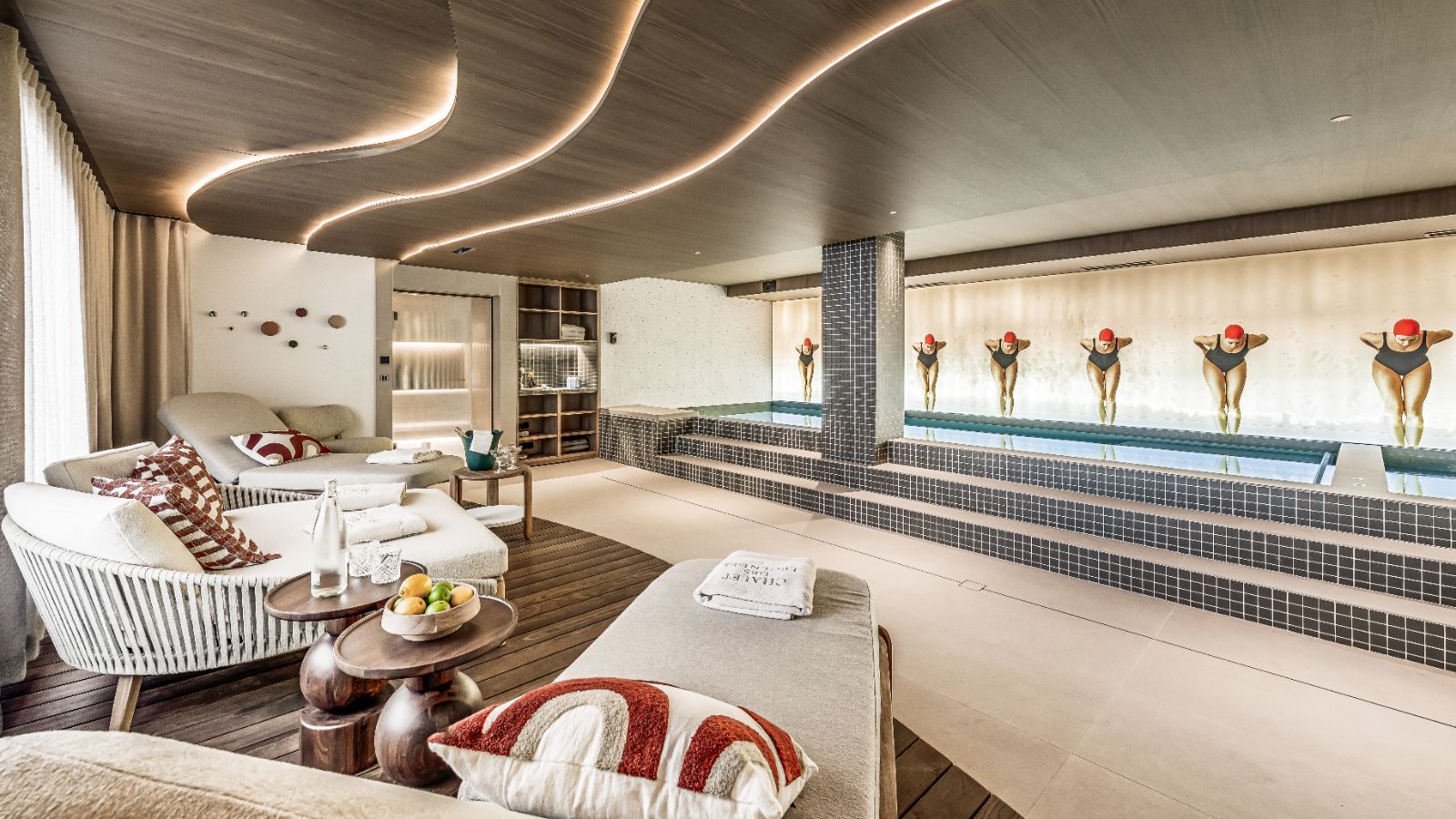 Luxury-ski-chalet Legendes-oxford-ski Pool (3).jpg