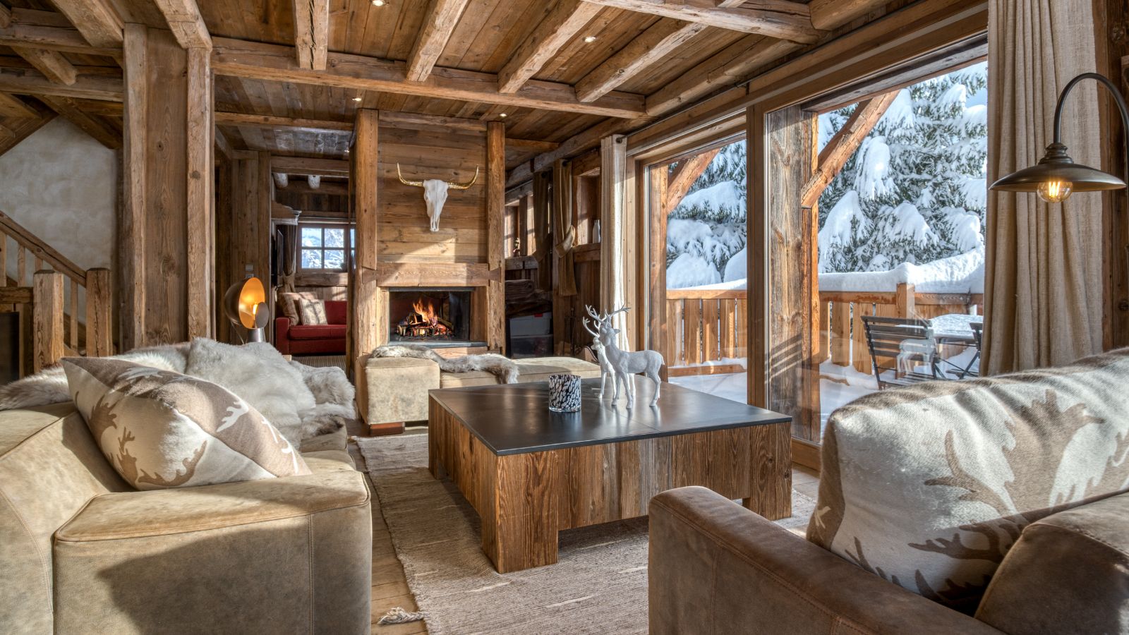 Luxury-ski-chalet-Megeve-Chalet Étoile des Neiges-oxford-ski  Lounge (4).jpg
