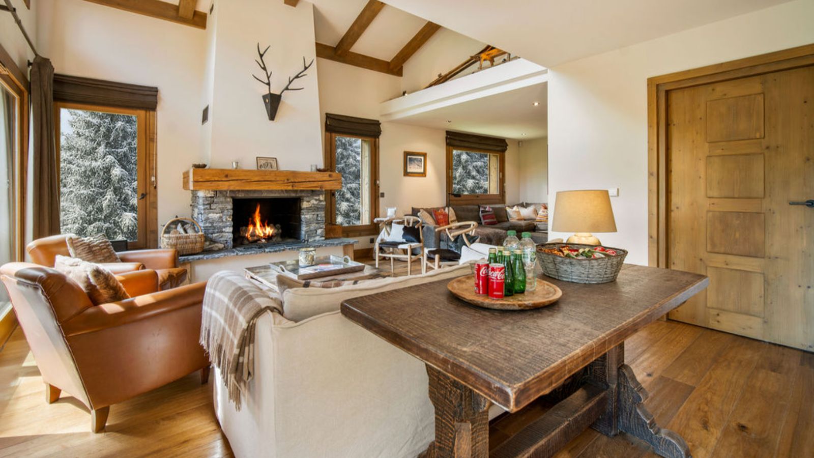 Luxury-ski-chalet-Megeve - Chalet De Blaye -name-oxford-ski Lounge (3).jpg