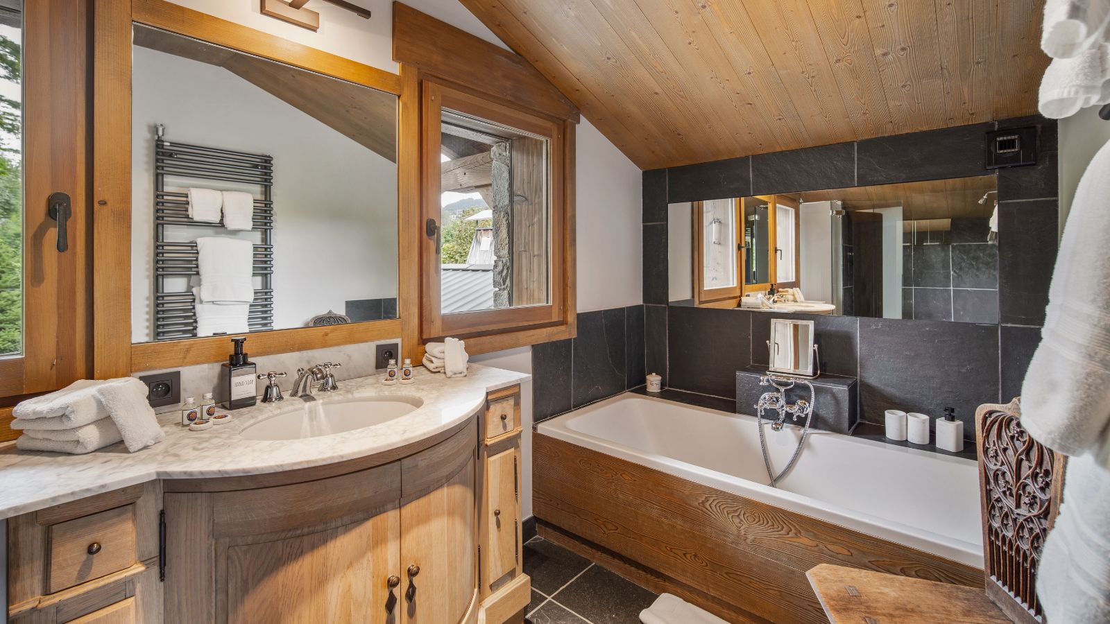 Luxury-ski-chalet-Megeve - Chalet De Blaye -name-oxford-ski Bathroom (2).jpg