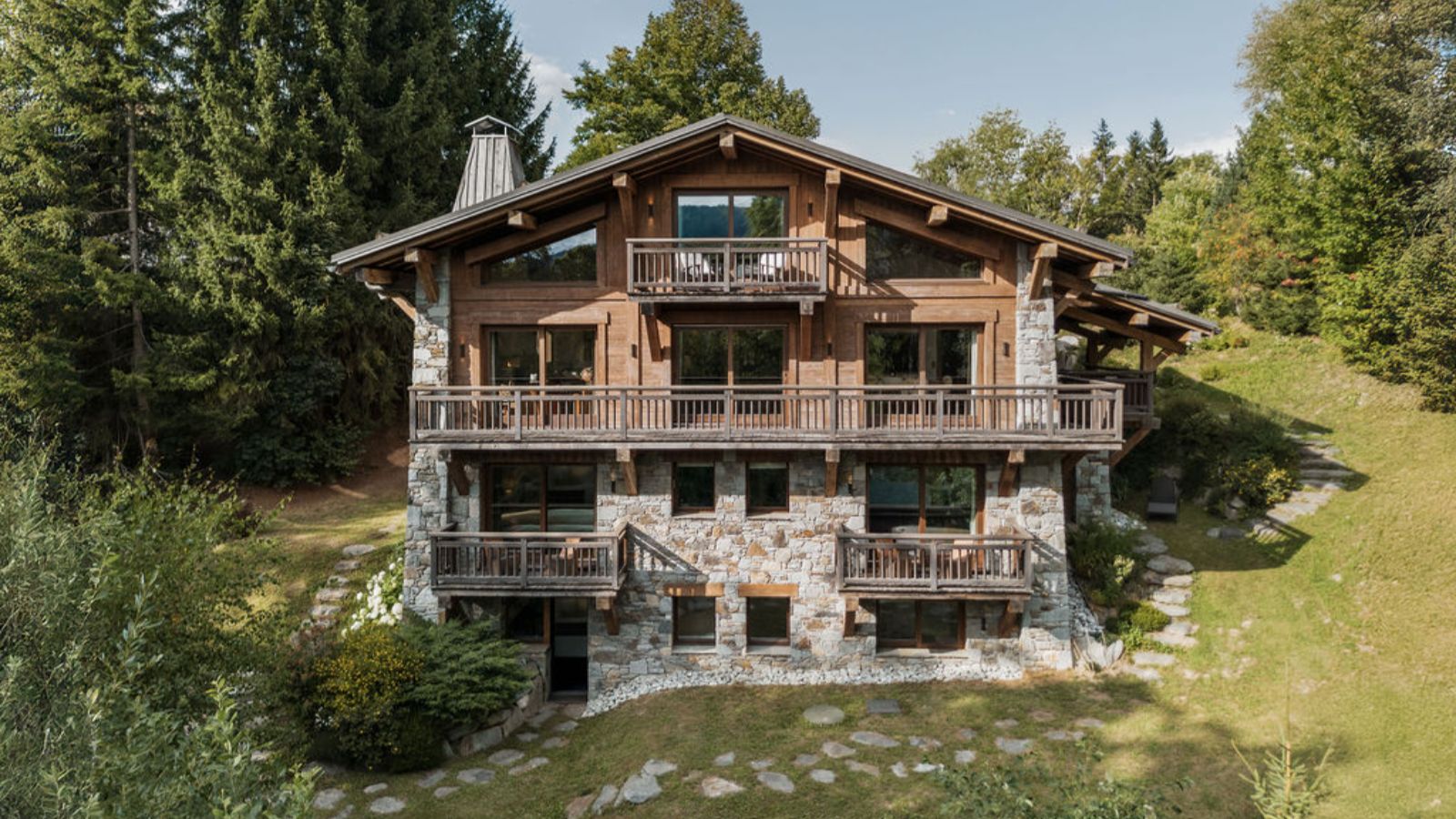 Luxury-ski-chalet-Megeve - Chalet De Blaye -name-oxford-ski Chalet (4).jpg