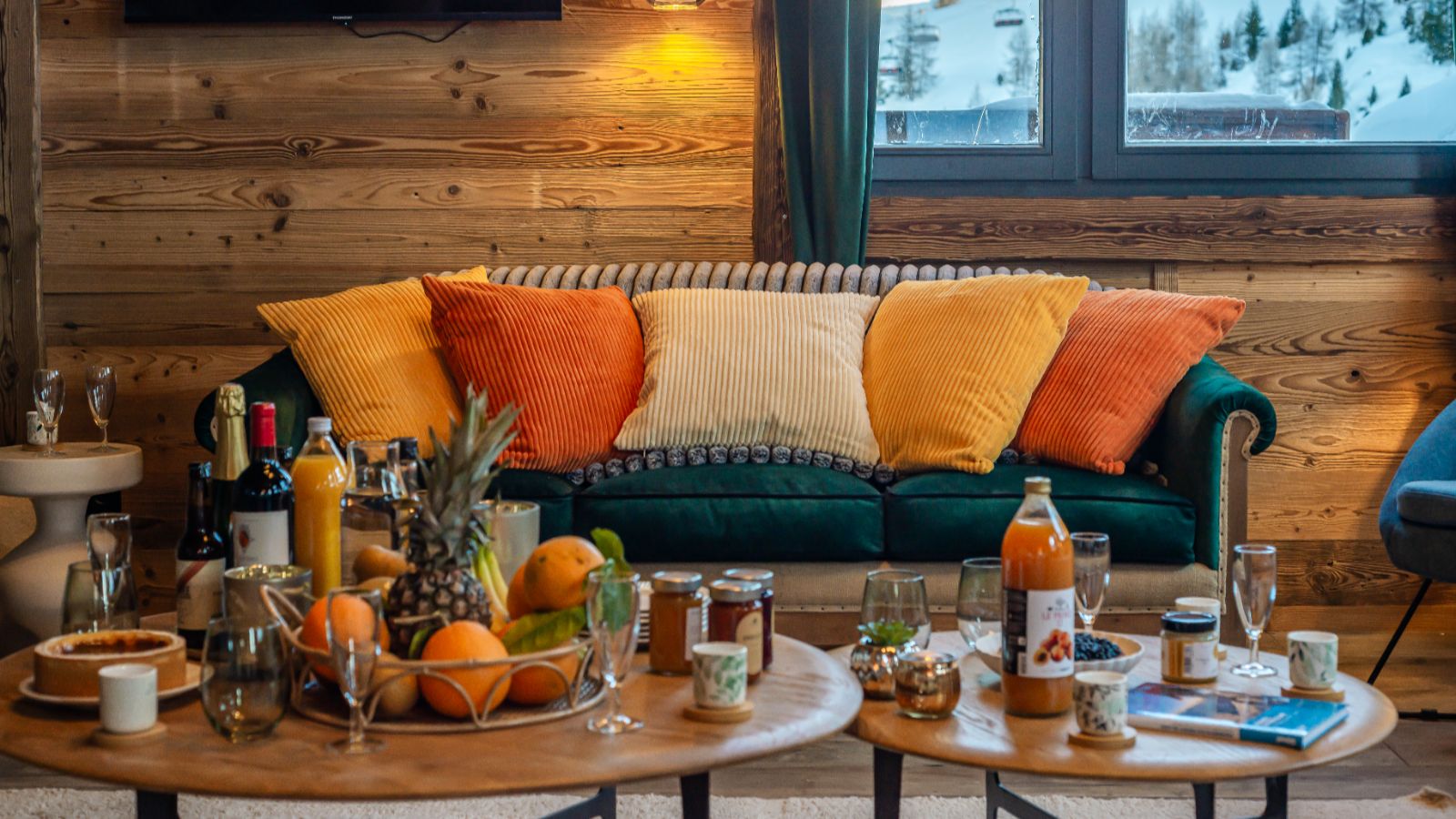 Luxury-Ski-Chalet-La-Plagne-Chalet-Riva-Oxford-Ski- Lounge  (27).jpg