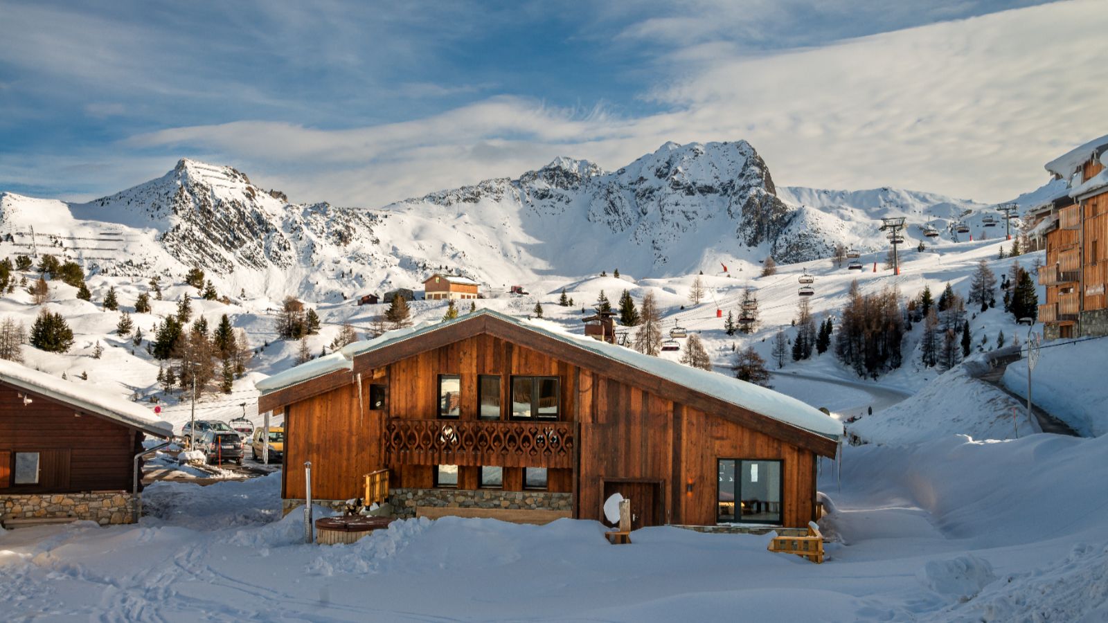 Luxury-Ski-Chalet-La-Plagne-Chalet-Riva-Oxford-Ski- Lounge  (8).jpg