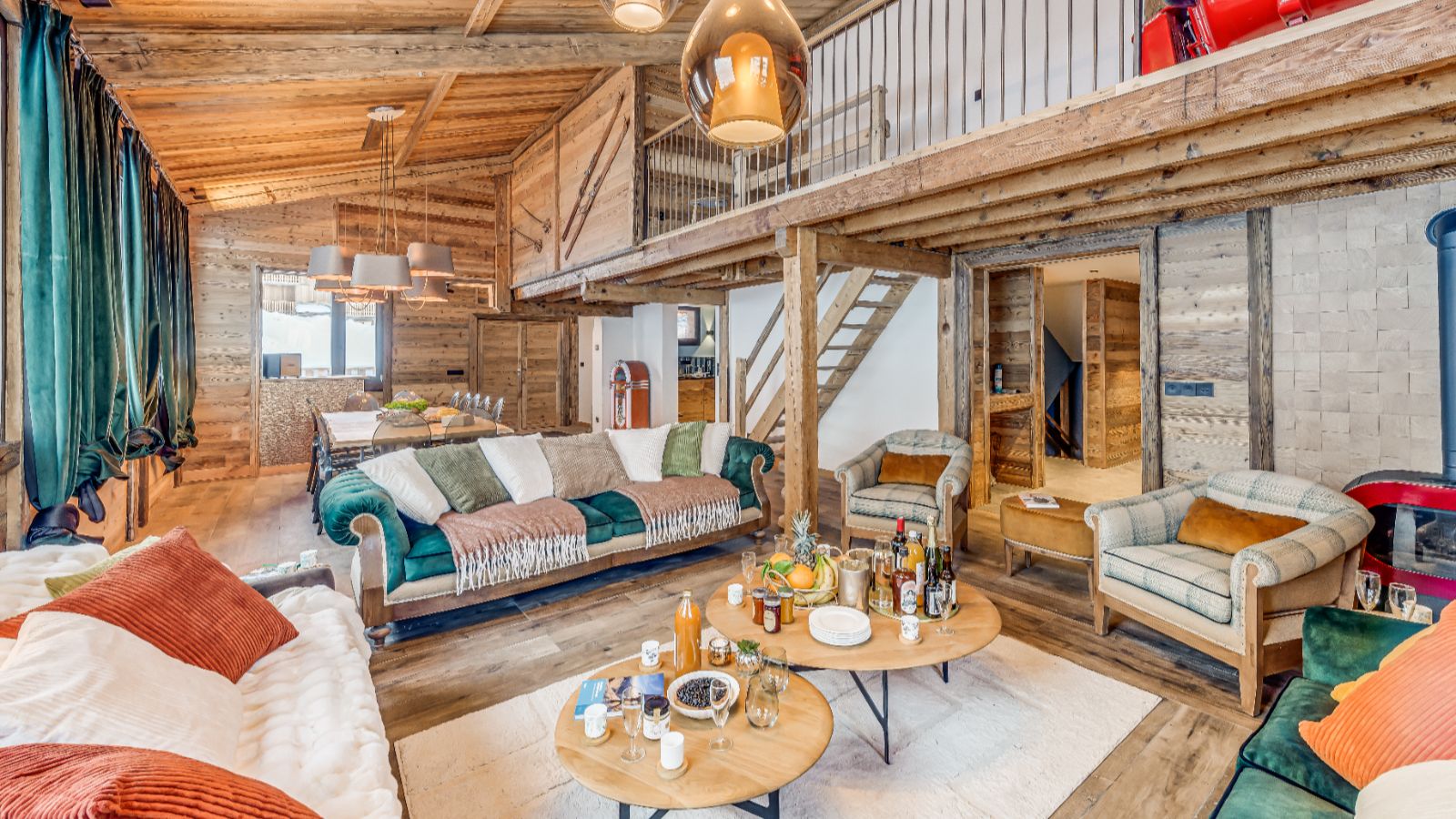 Luxury-Ski-Chalet-La-Plagne-Chalet-Riva-Oxford-Ski- Lounge  (18).jpg