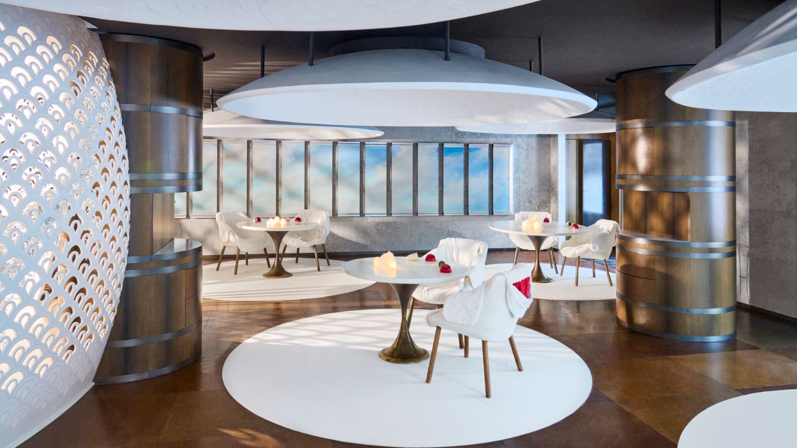 Oxford Ski - Hotel - Cheval Blanc Courchevel  Dining (3).jpg