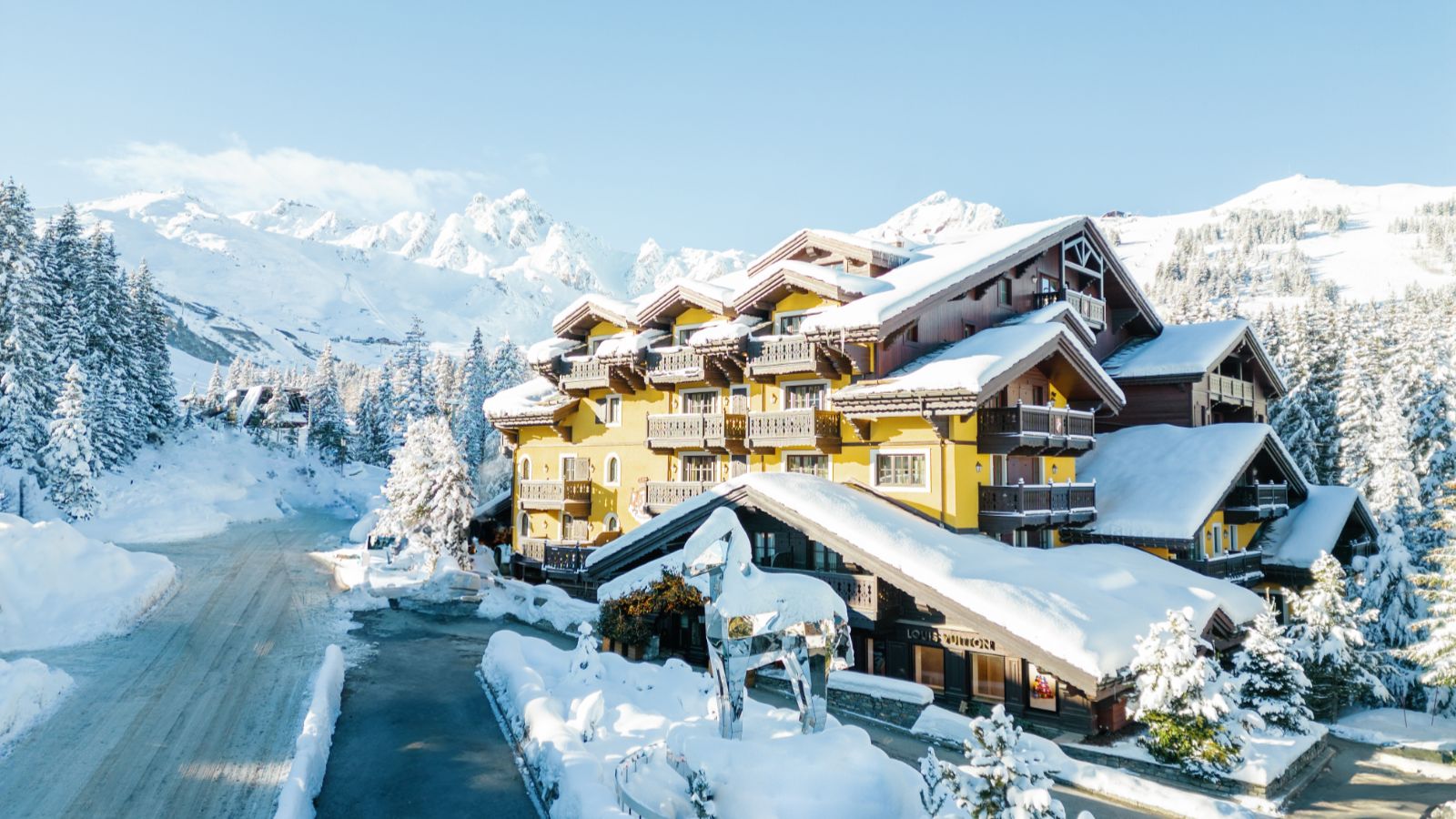 Oxford Ski - Hotel - Cheval Blanc Courchevel  Hotel (2).jpg