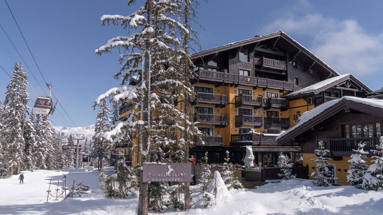 Oxford Ski - Hotel - Cheval Blanc Courchevel  Hotel (4).jpg