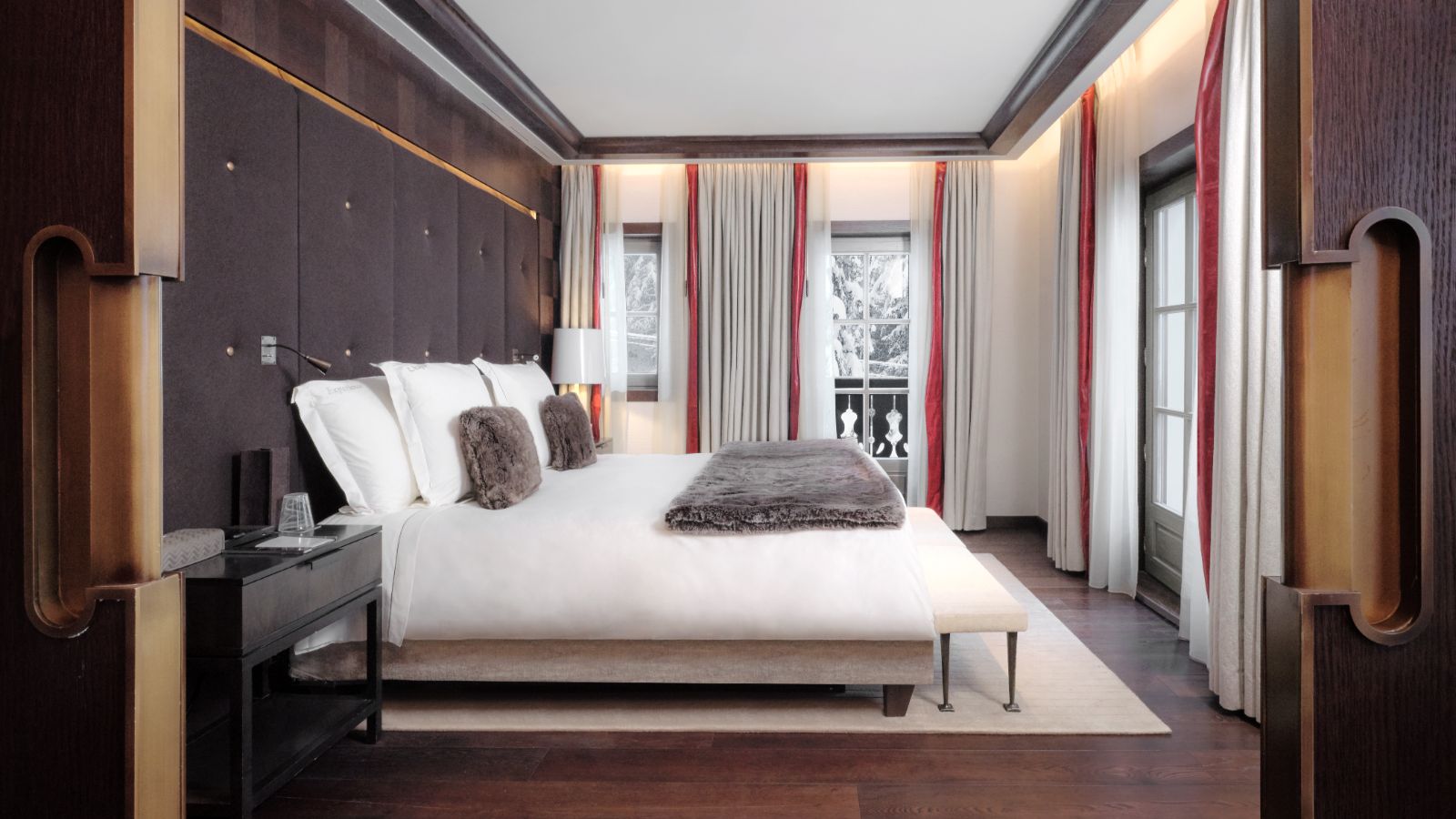 Oxford Ski - Hotel - Cheval Blanc Courchevel Bedroom (2).jpg