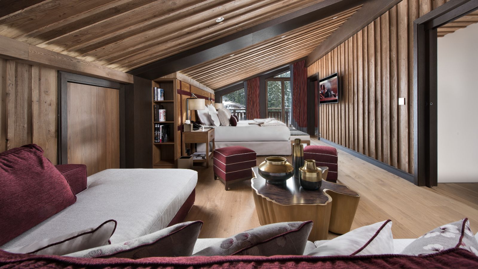 Luxury-ski-FouquetsCourchevel, L'Appartement Les Neiges  Bedroom.jpg