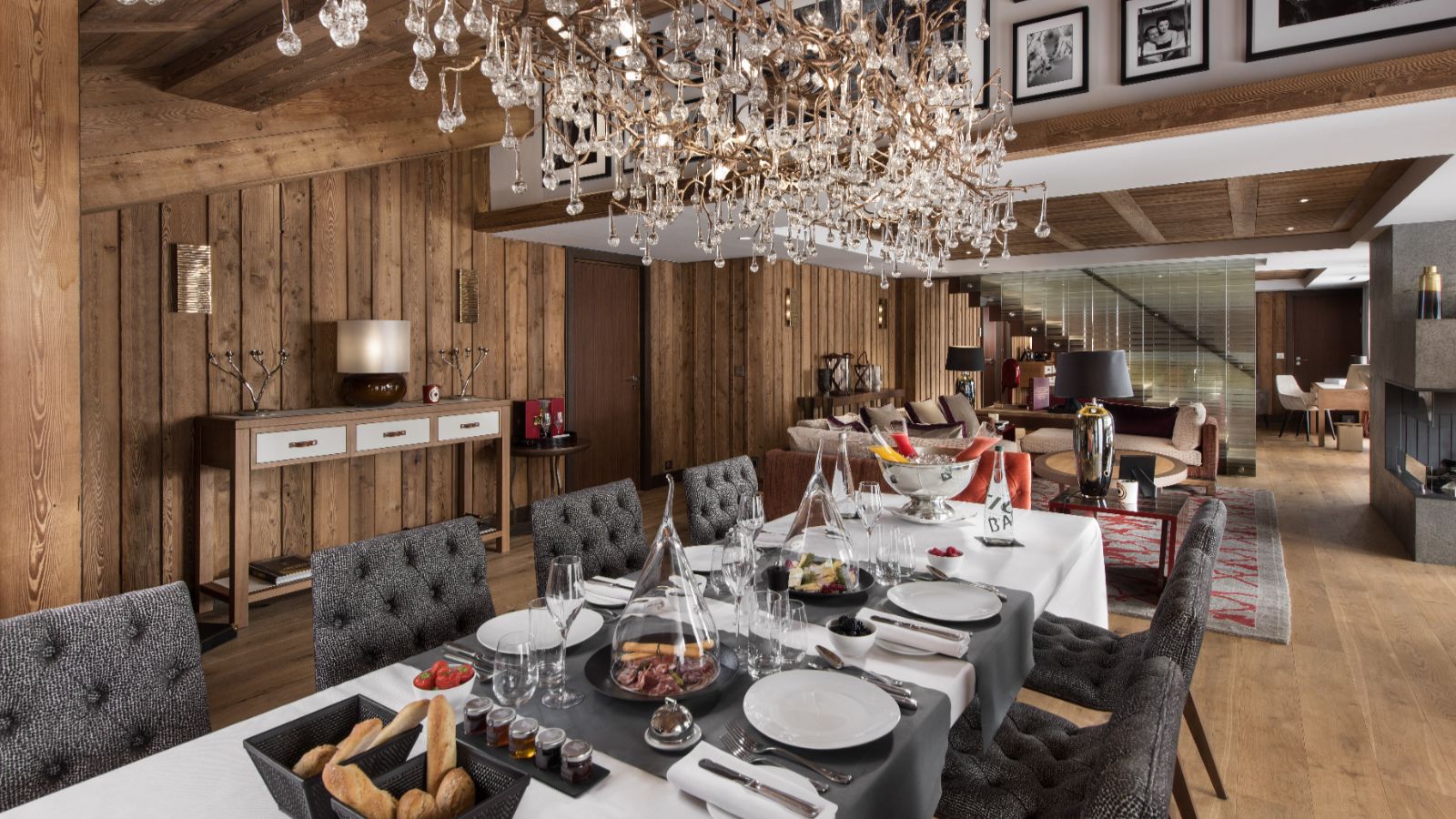 Luxury-ski-FouquetsCourchevel, L'Appartement Les Neiges  Dining.jpg