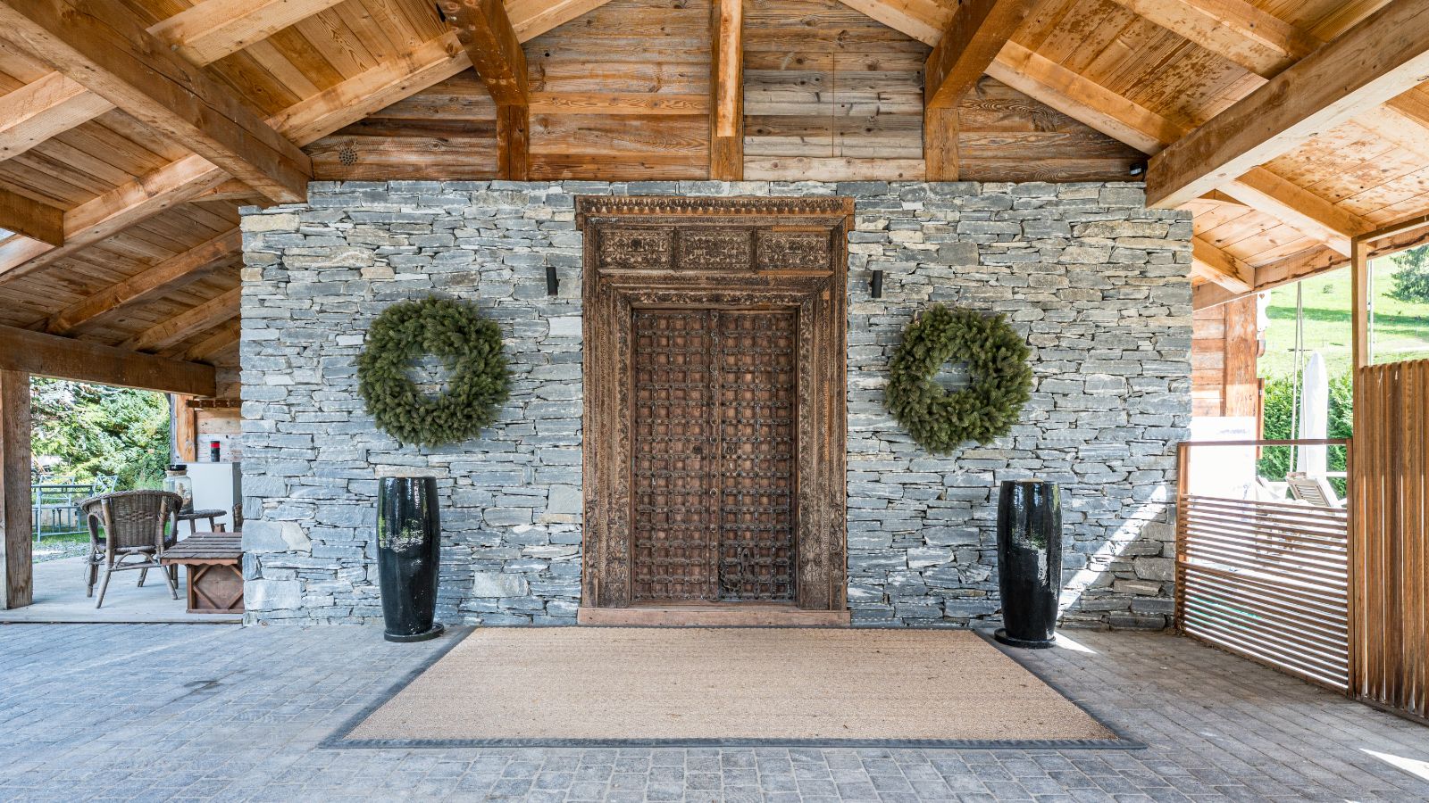 Luxury-Ski-Chalet-Megeve-Chalet-Zibeline-Oxford-Ski-Entrance.jpg