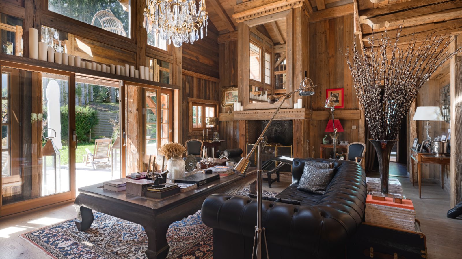 Luxury-Ski-Chalet-Megeve-Chalet-Zibeline-Oxford-Ski-Lounge.jpg