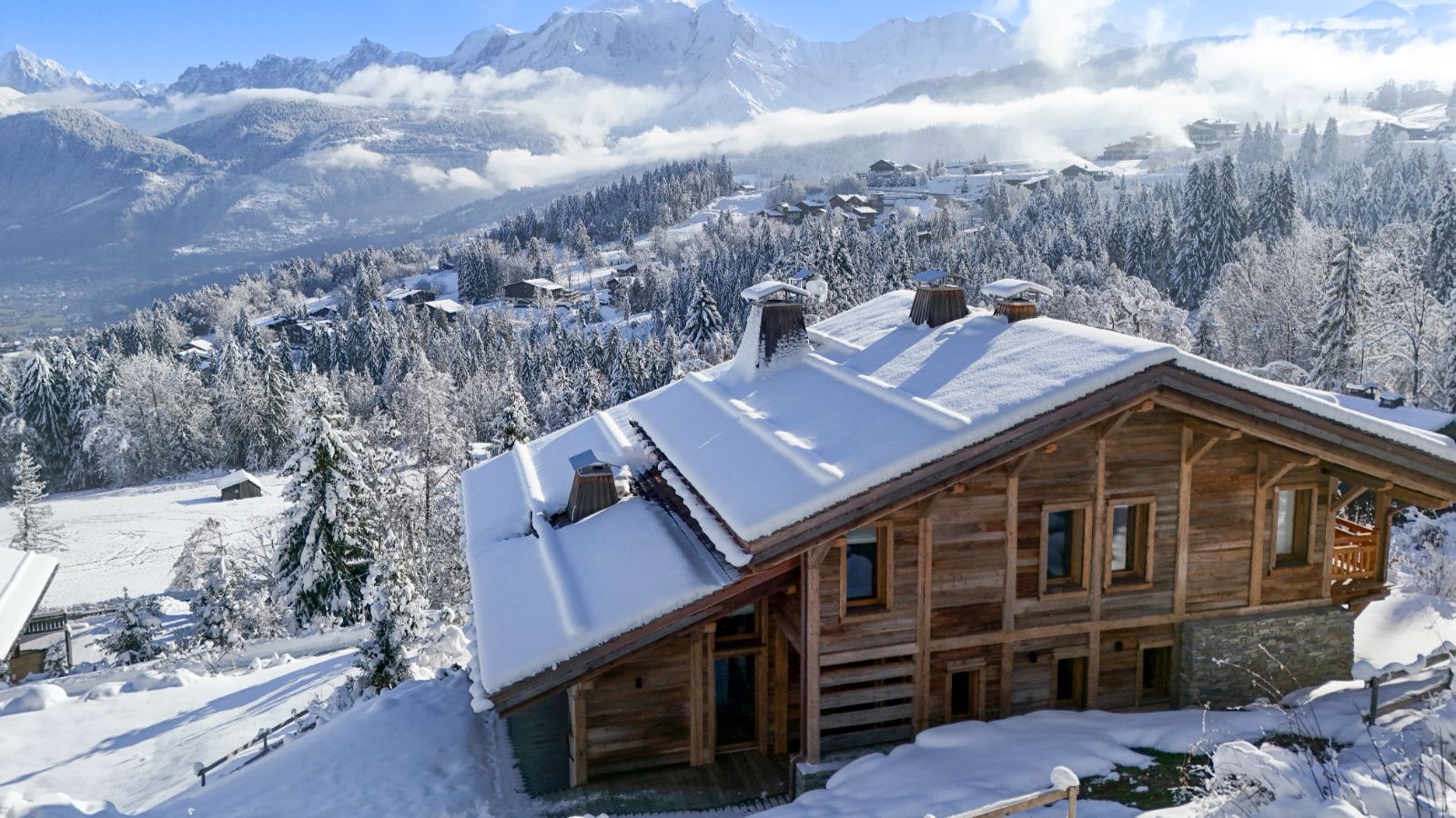 Luxury-Ski-Chalet-Megeve-Chalet-Marianna-Oxford-Ski-Exterior2.jpg