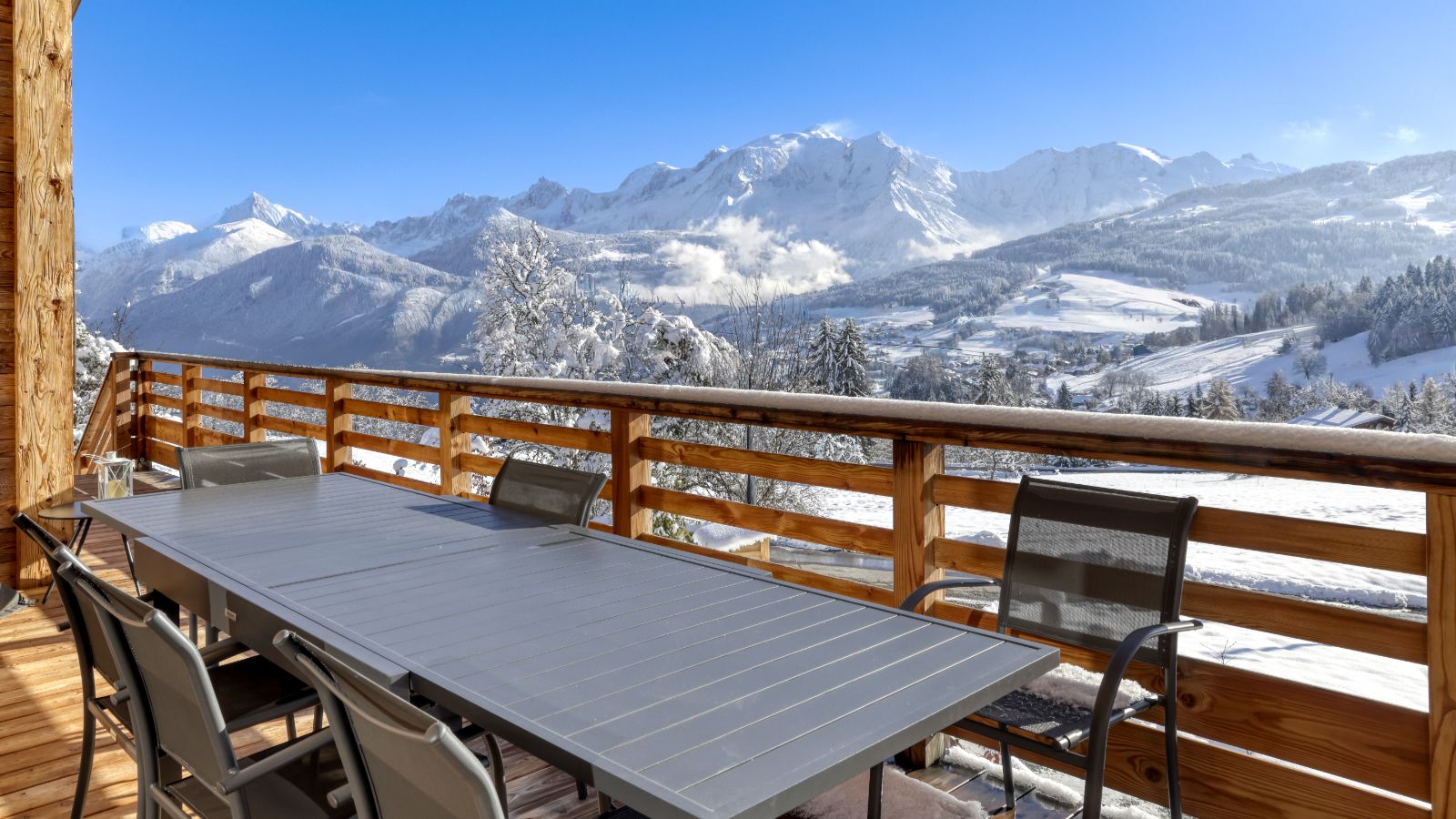 Luxury-Ski-Chalet-Megeve-Chalet-Marianna-Oxford-Ski-Terrace.jpg