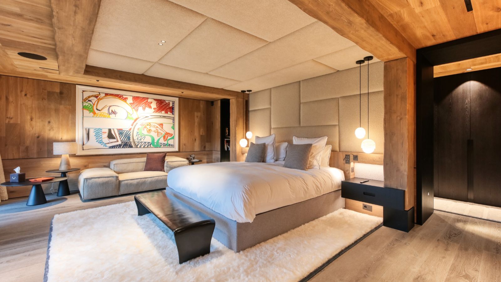 Luxury-ski-chalet-Megeve-Chalet Snow Cat oxford-ski Bedroom (8).jpg