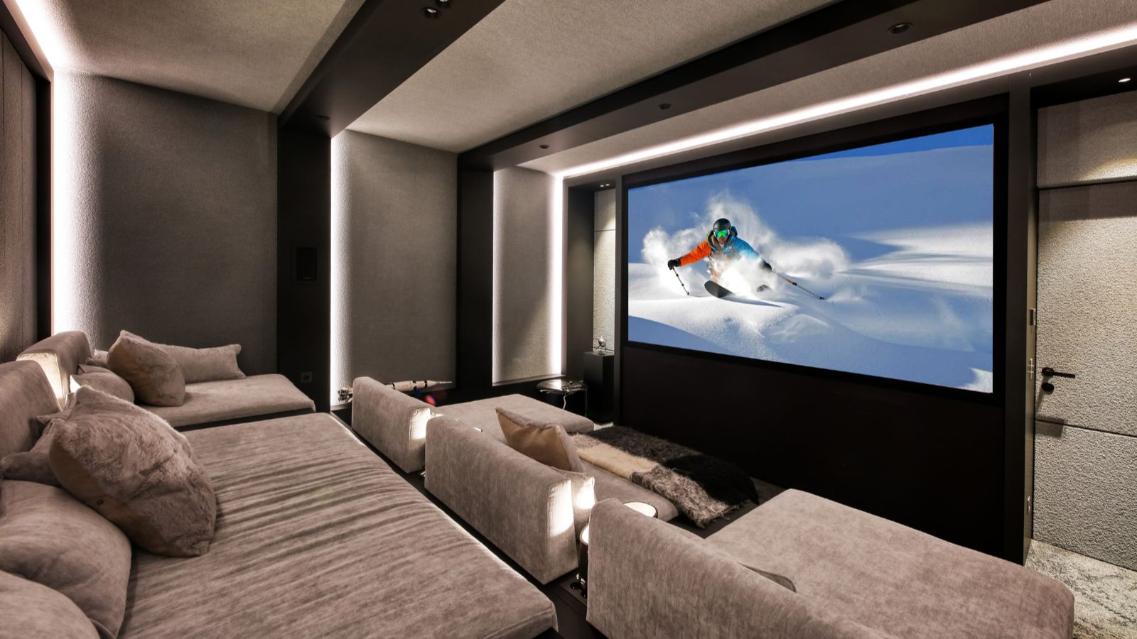 Luxury-ski-chalet-Megeve-Chalet Snow Cat oxford-ski Cinema room (2).jpg