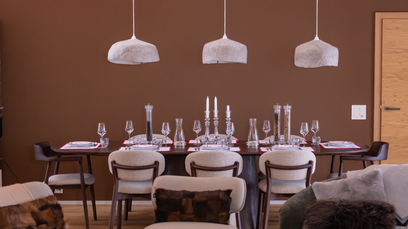 Luxury-ski-chalet-L Tzoumaz lodge -oxford-ski Dining.jpg