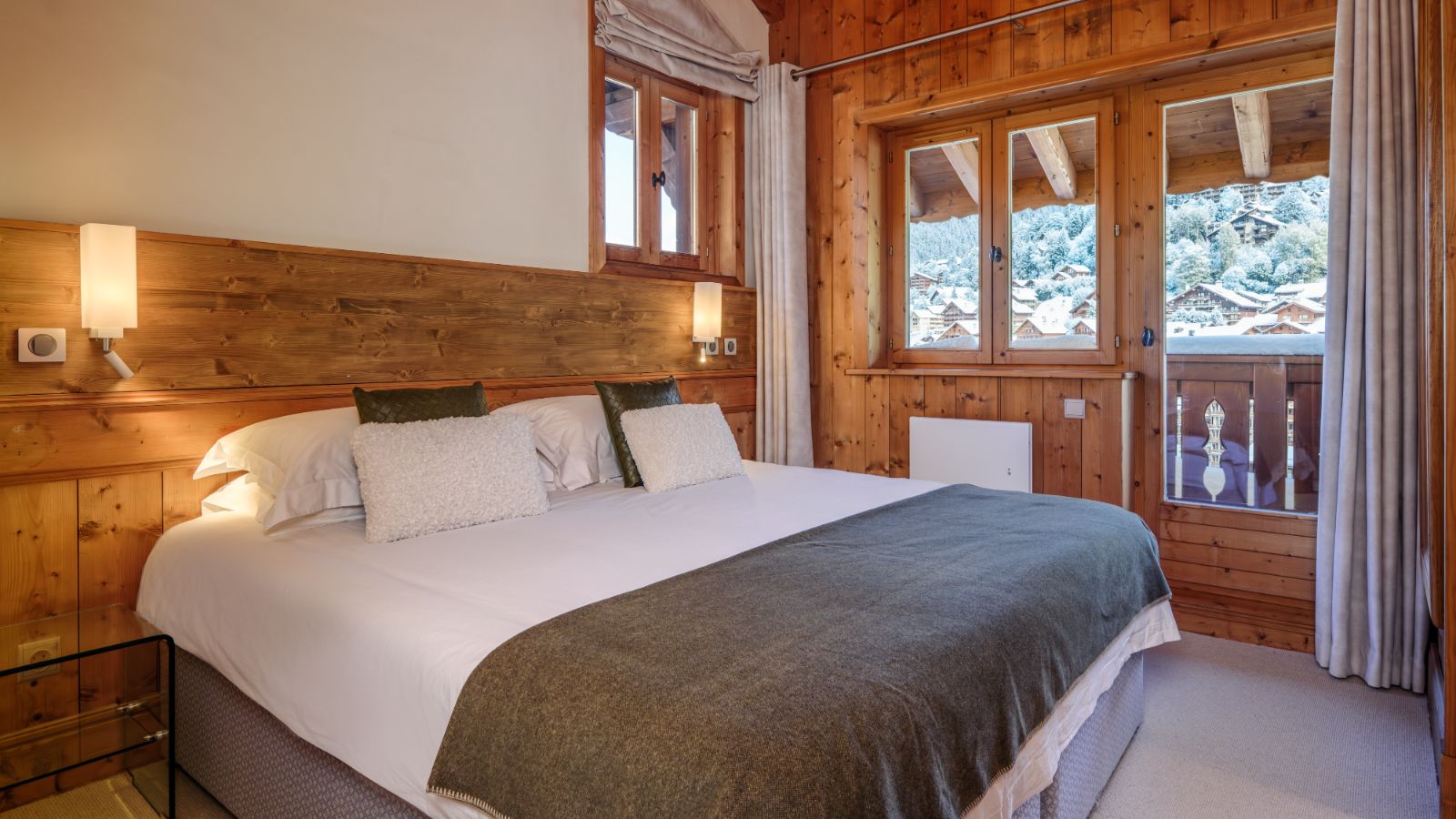 Luxury-ski - Chalet- Chalet Indiana-bedroom_4.jpg